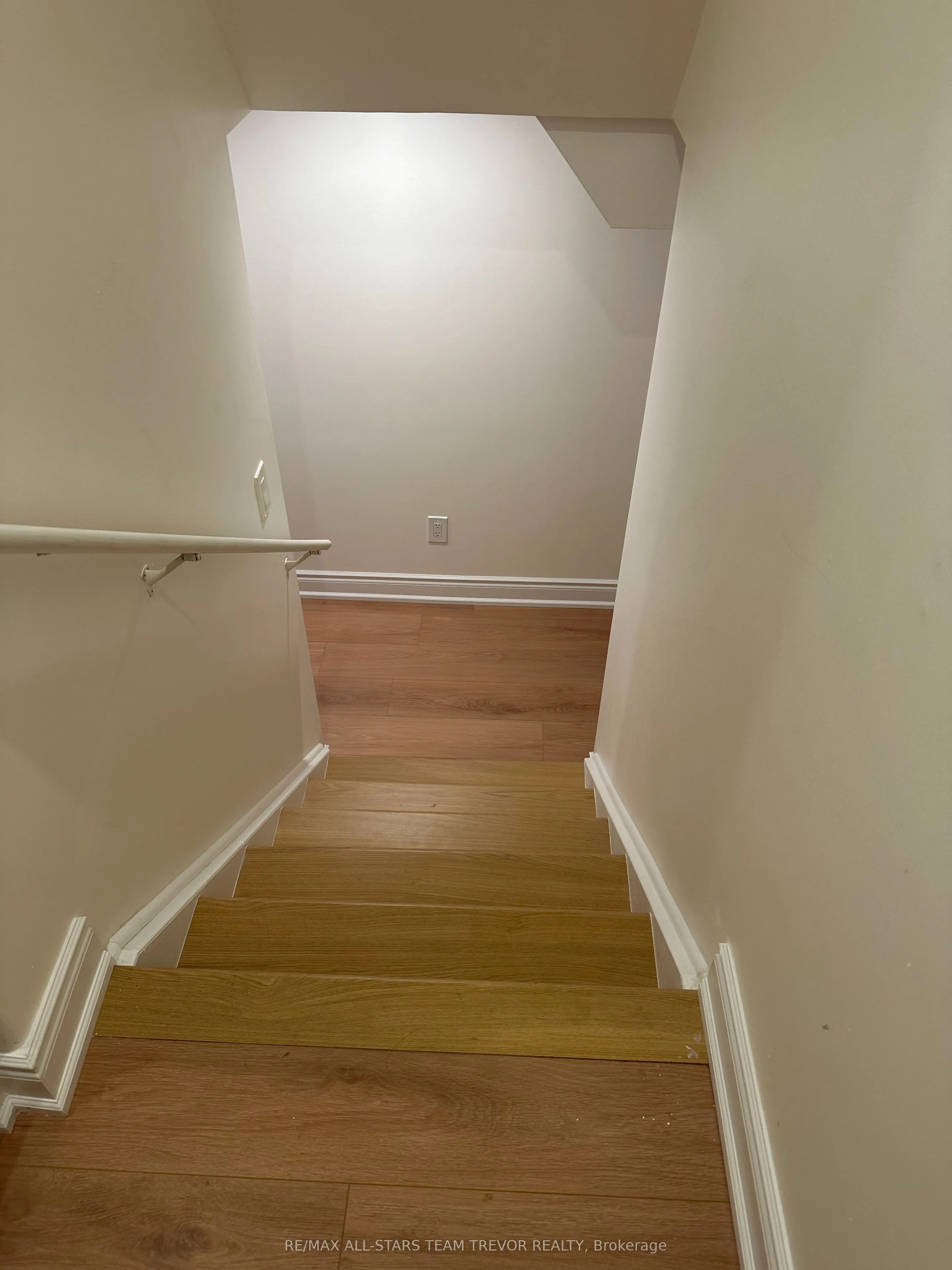 32 Valleo Street #Basement