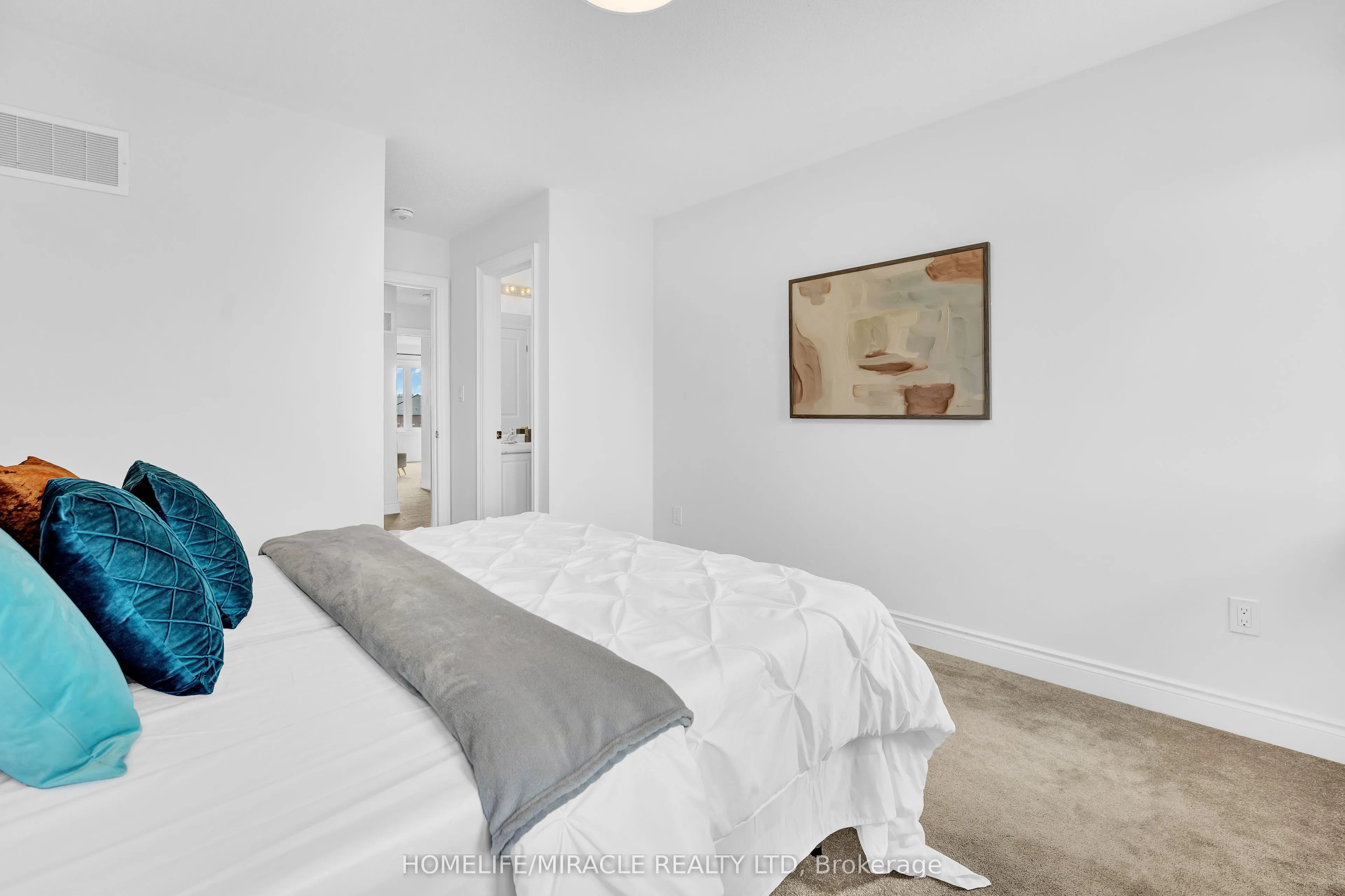 32 Alan Williams Trail