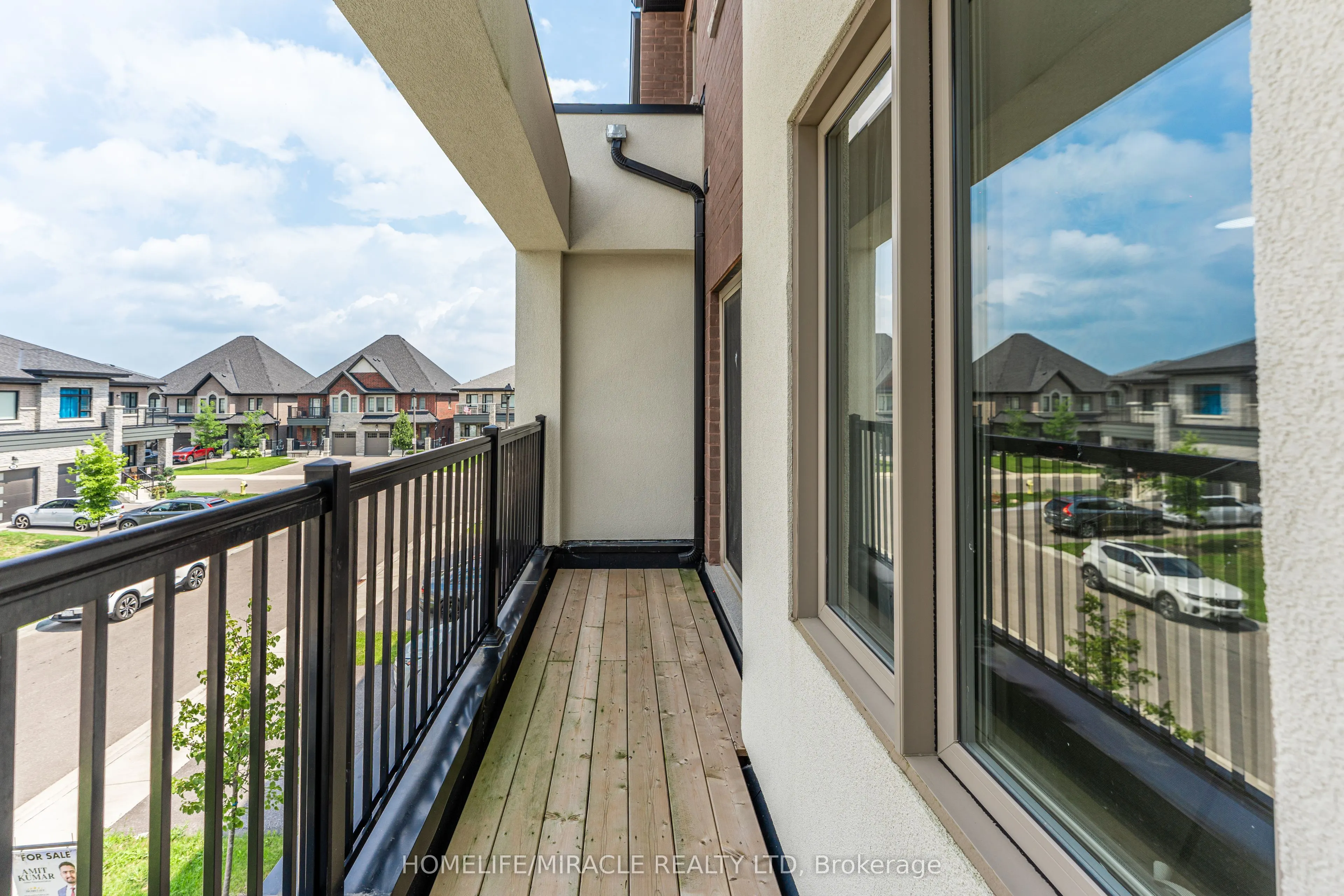 32 Alan Williams Trail