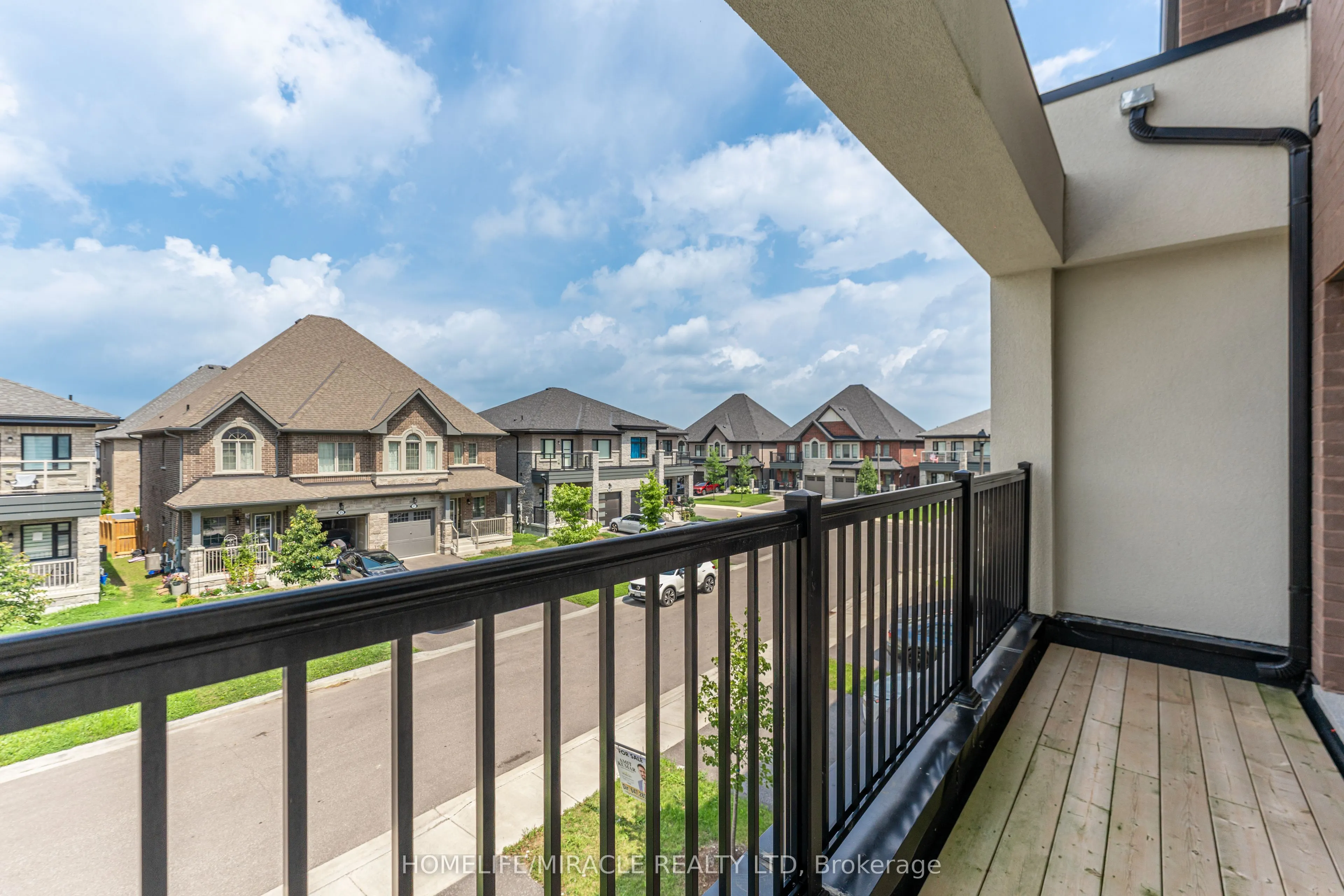 32 Alan Williams Trail