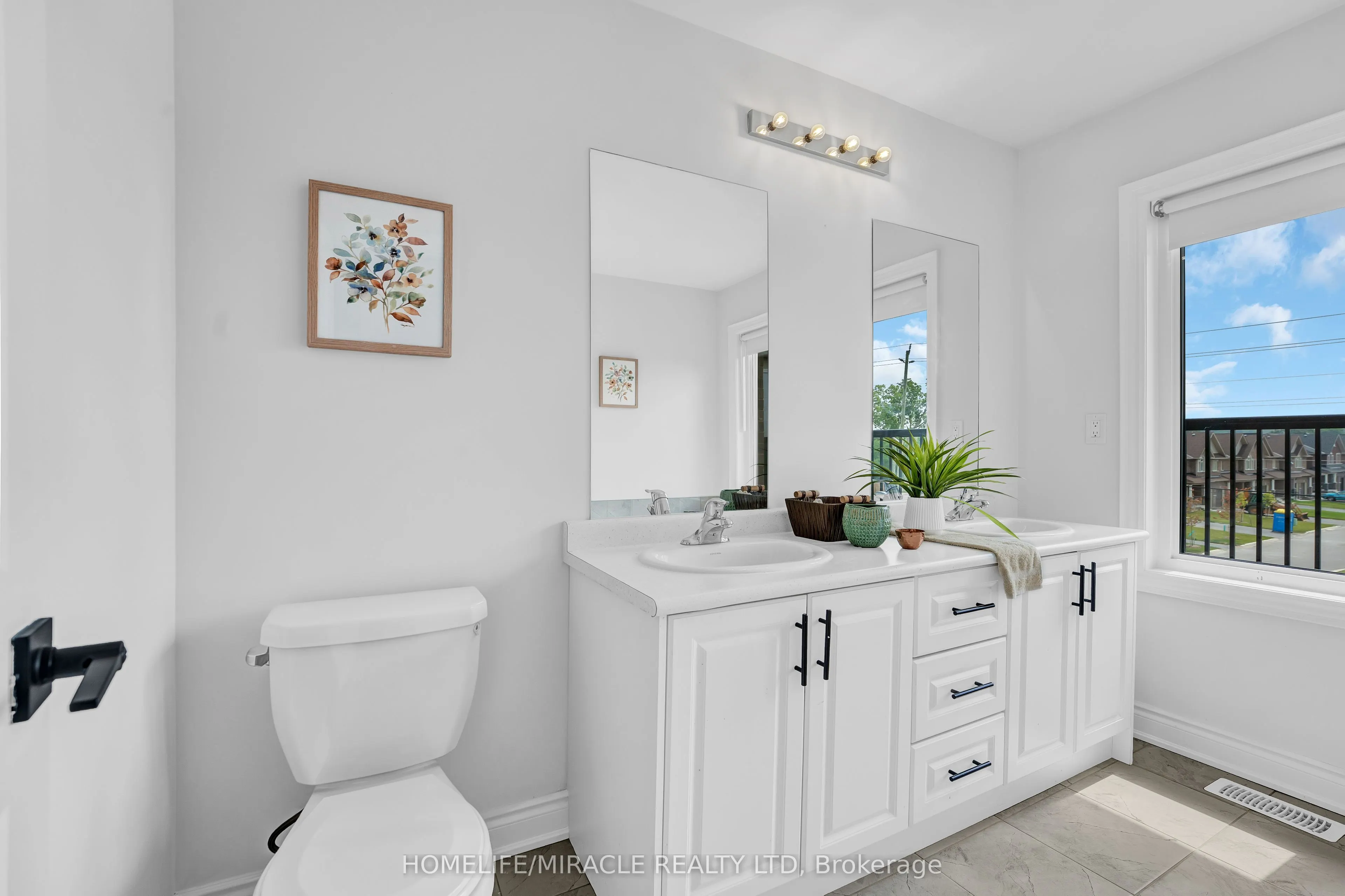32 Alan Williams Trail