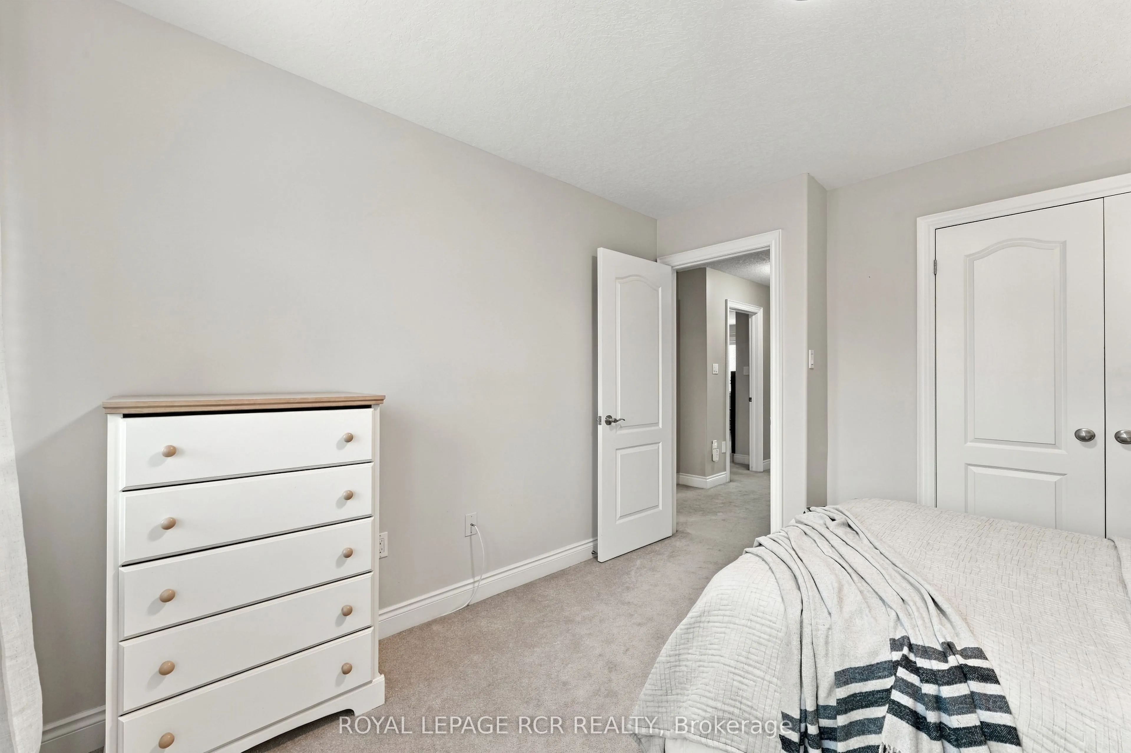 825 Booth Avenue
