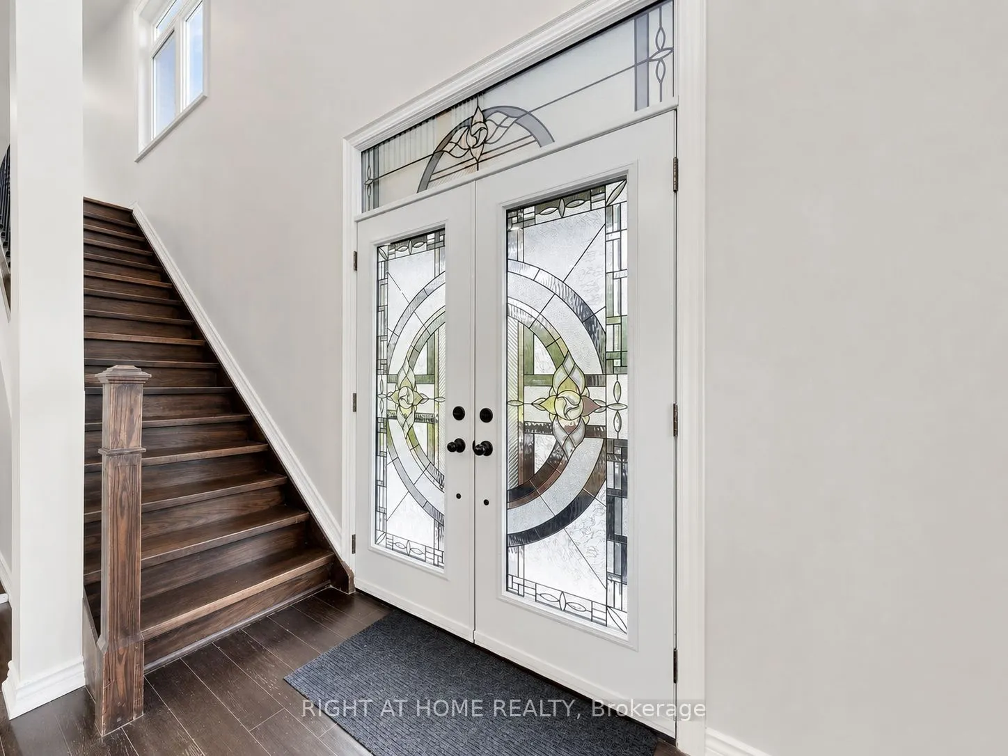 637 Simcoe Street