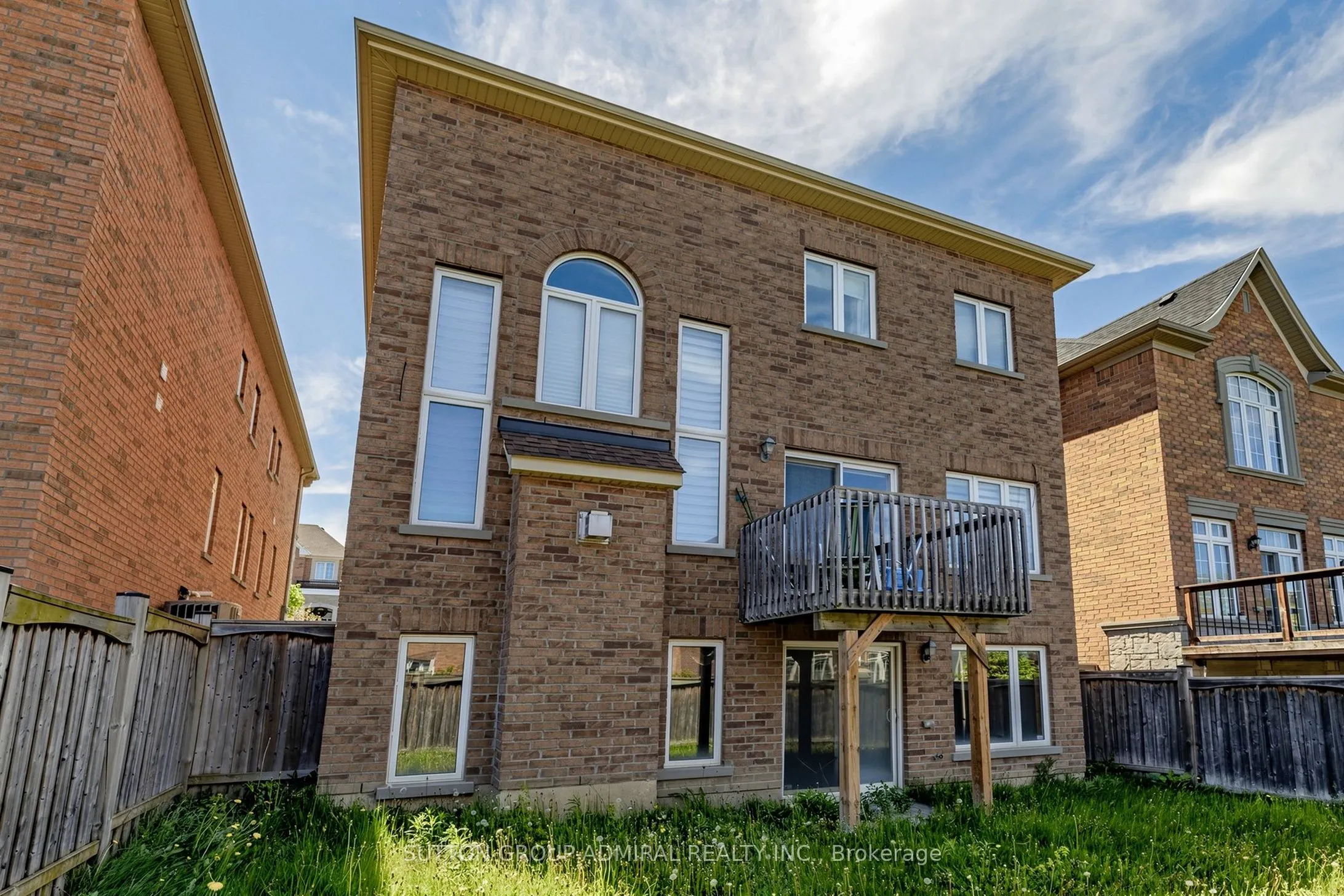 47 Edison Place