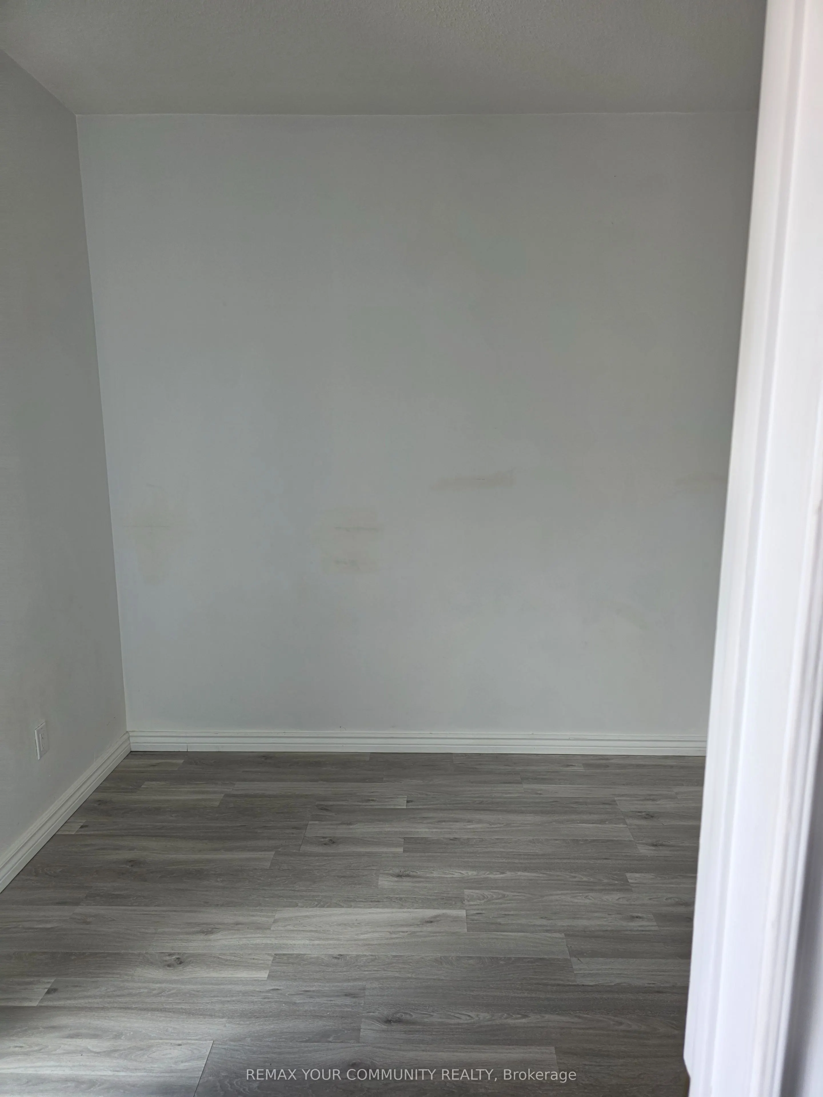 10088 Yonge Street #2