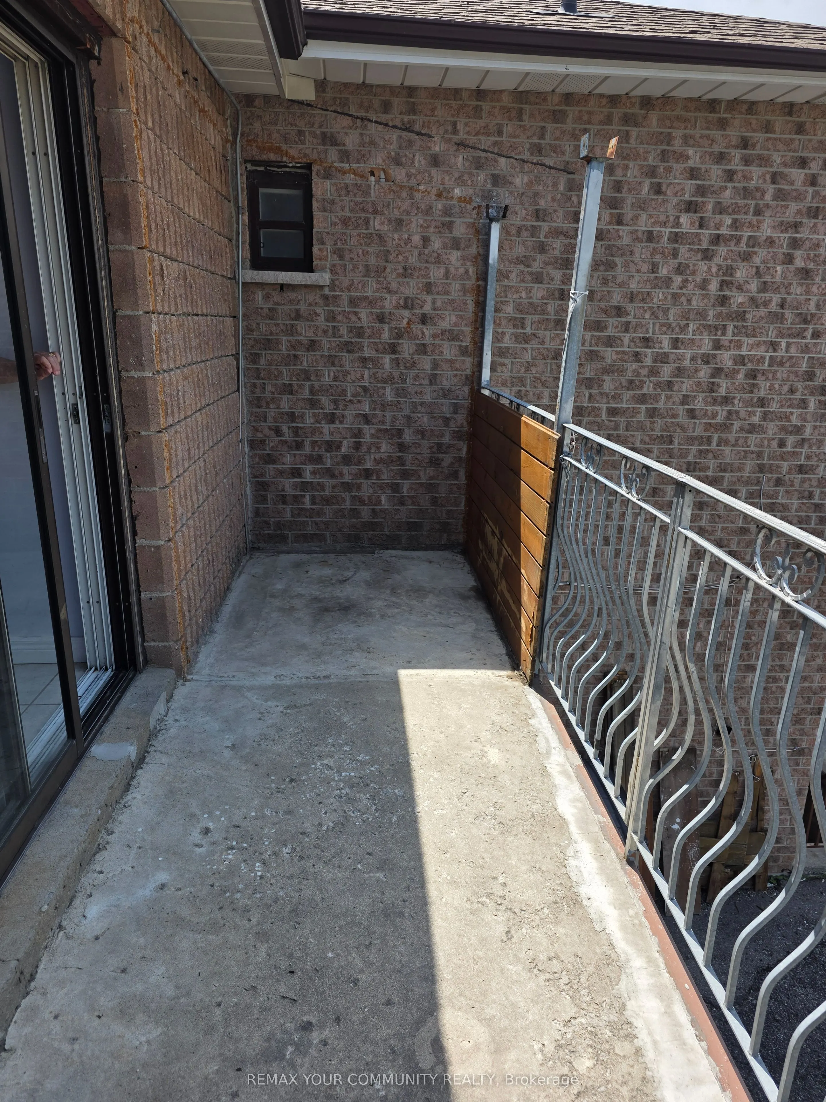 10088 Yonge Street #2