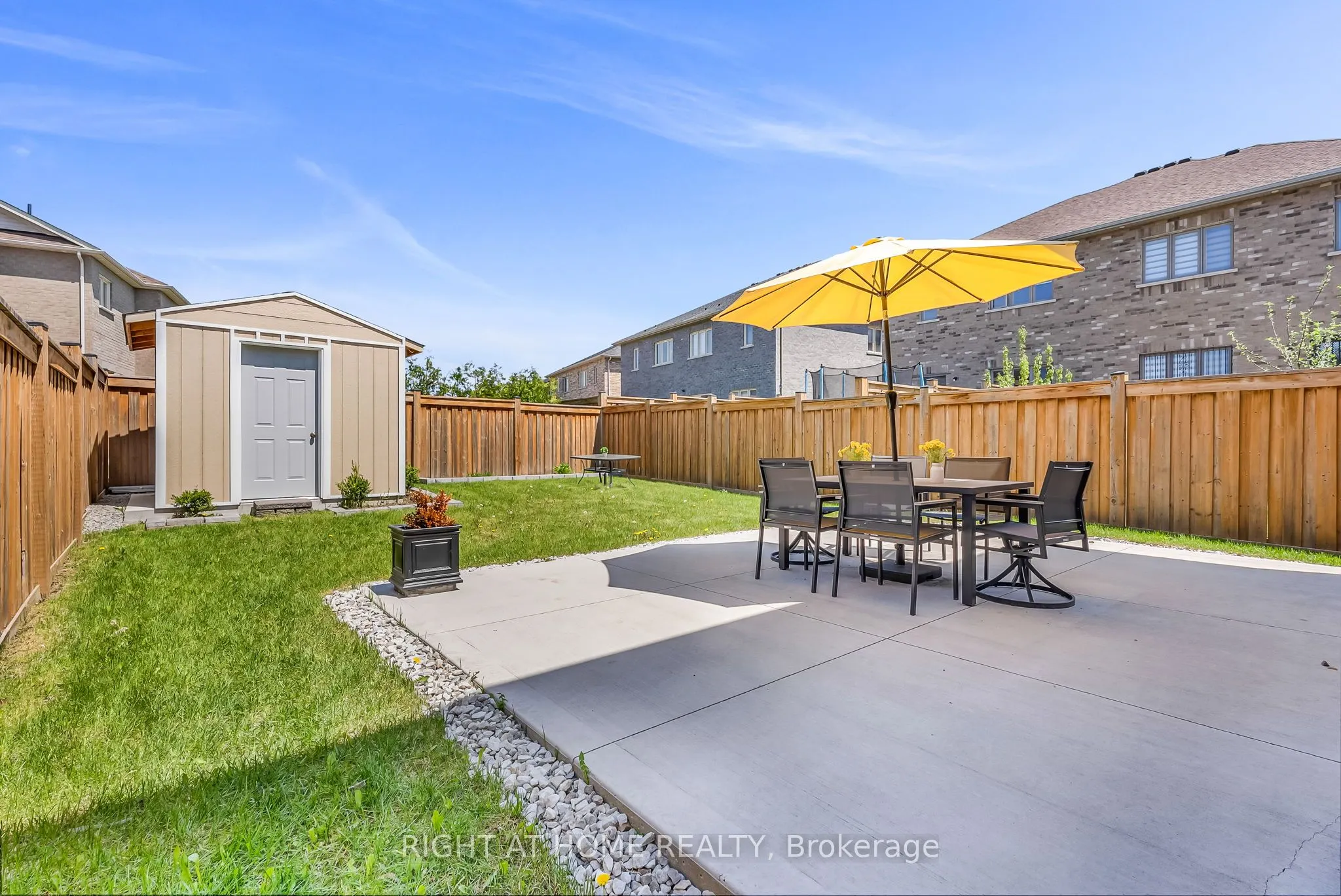 352 Miller Park Avenue