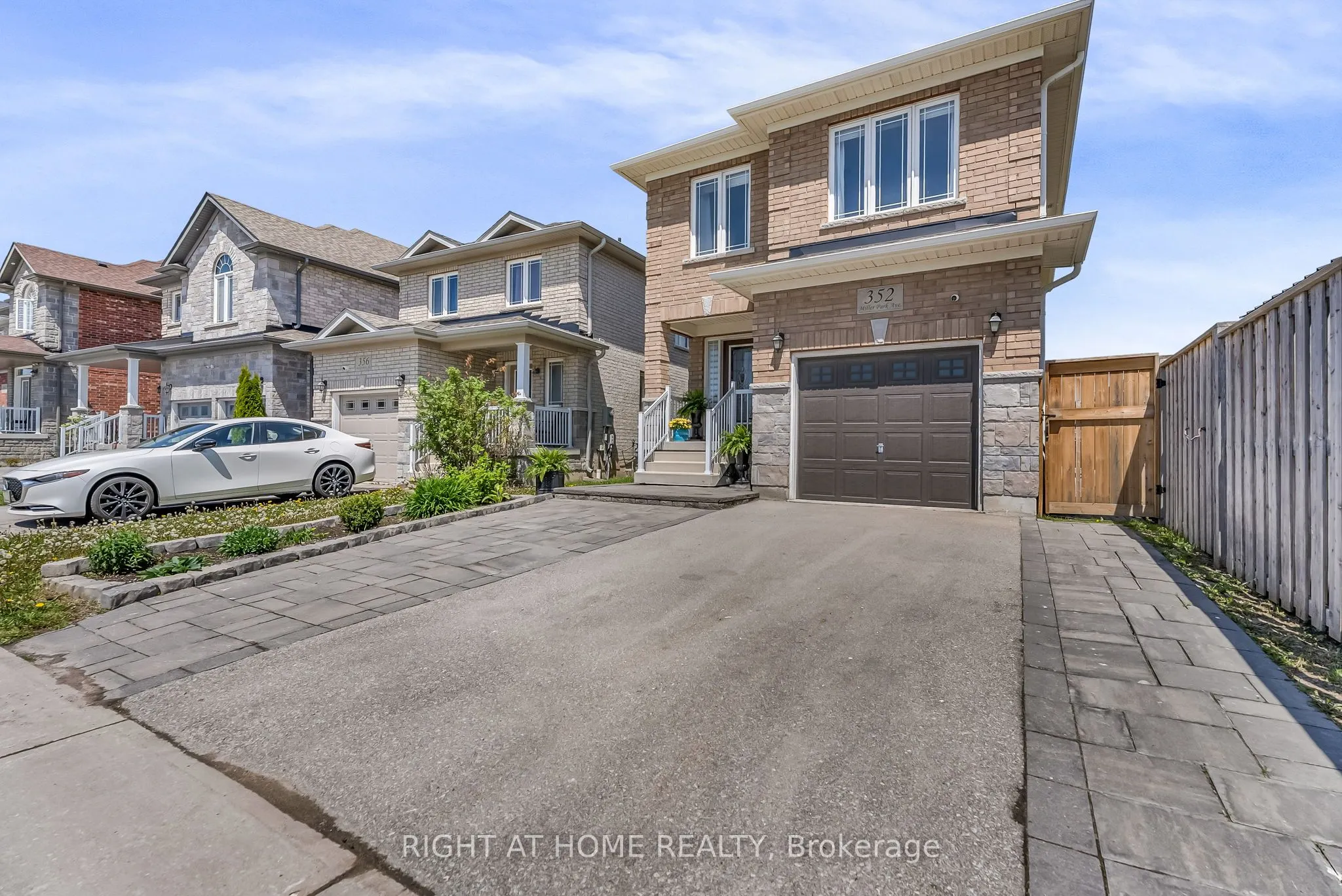352 Miller Park Avenue