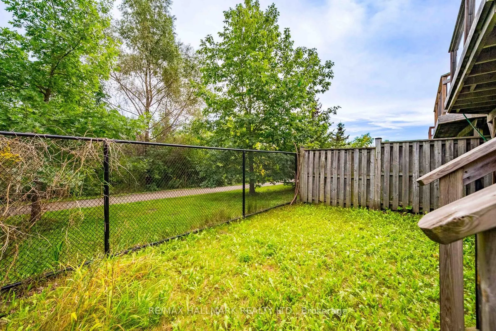 399 Reeves Way Boulevard
