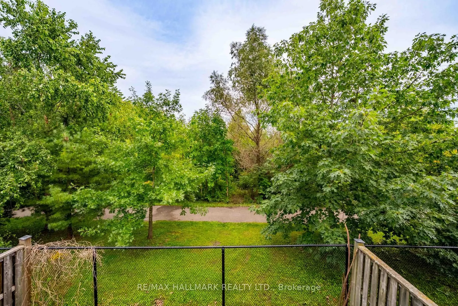 399 Reeves Way Boulevard