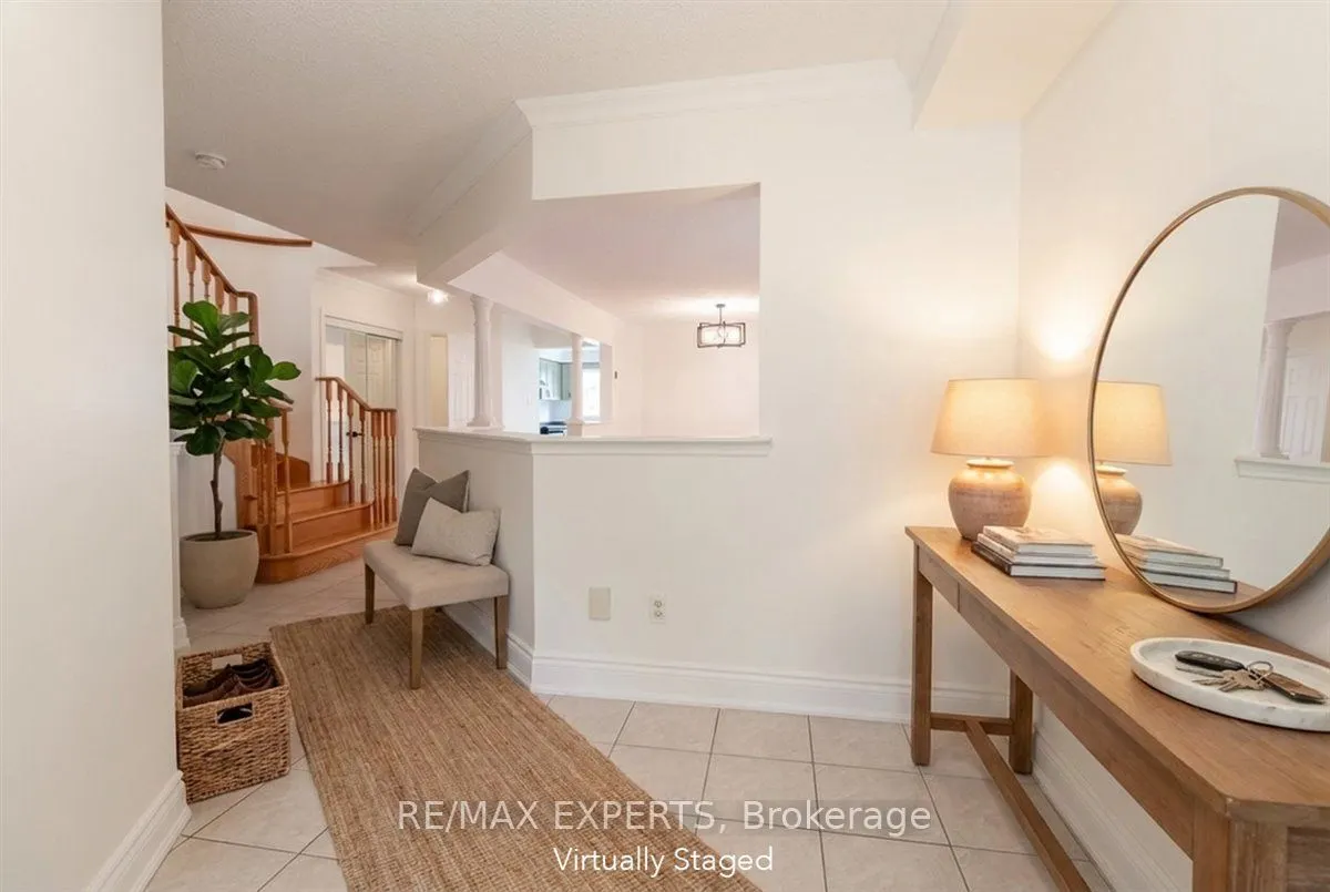 104 Echo Ridge Crescent