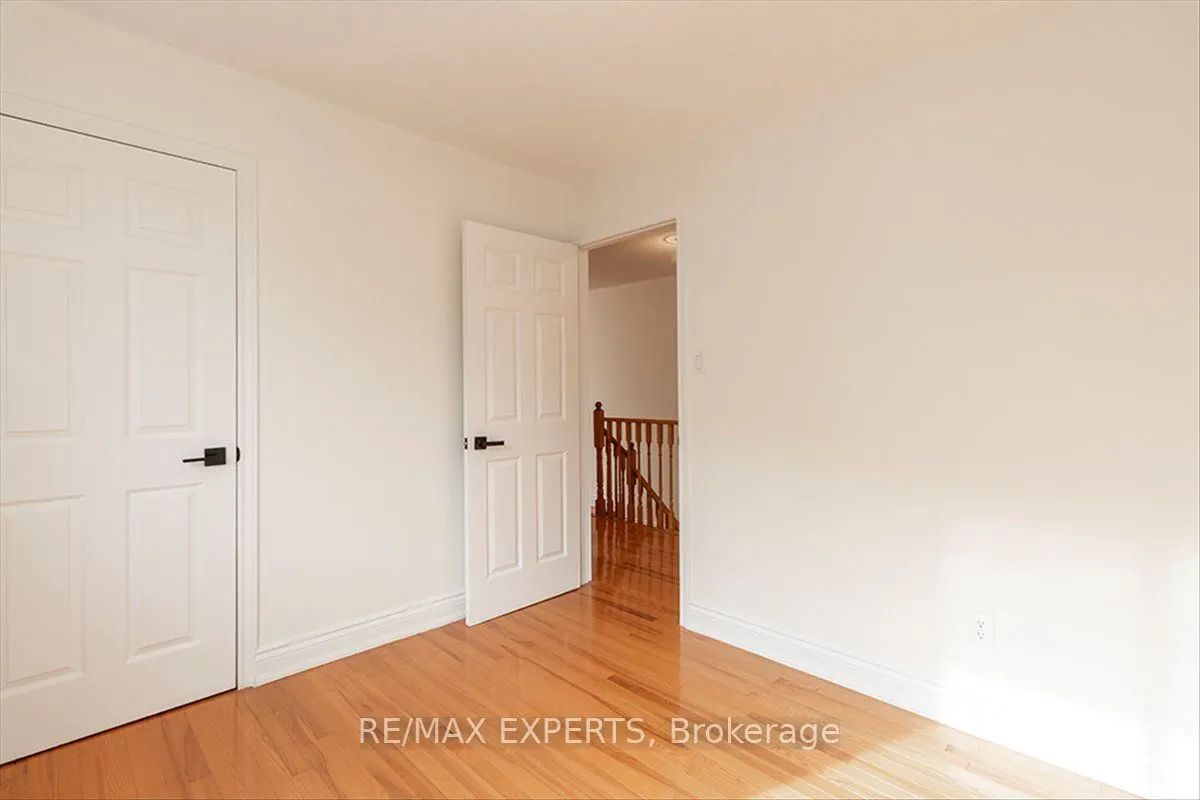 104 Echo Ridge Crescent