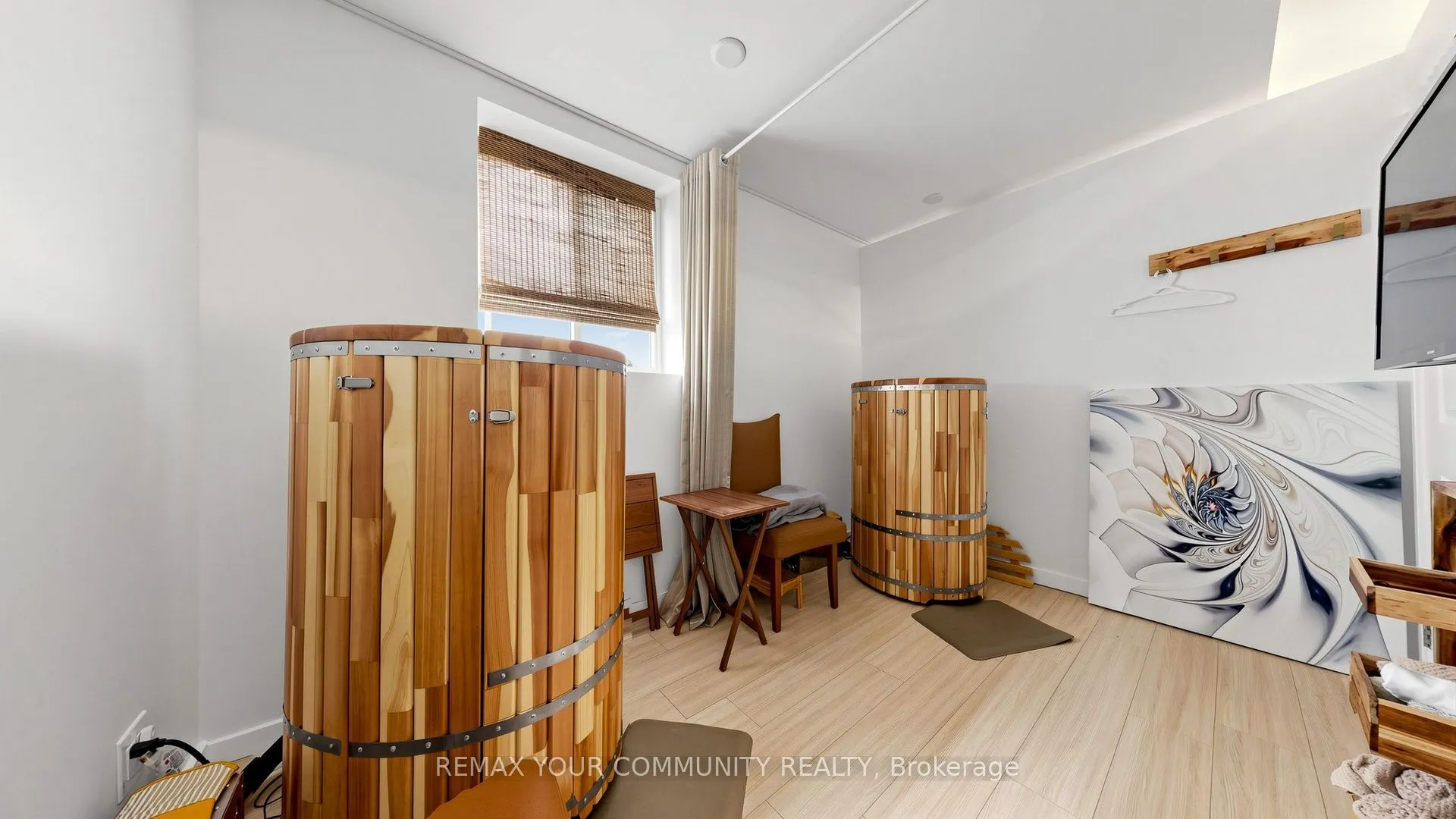 153 Woodbridge Avenue #6