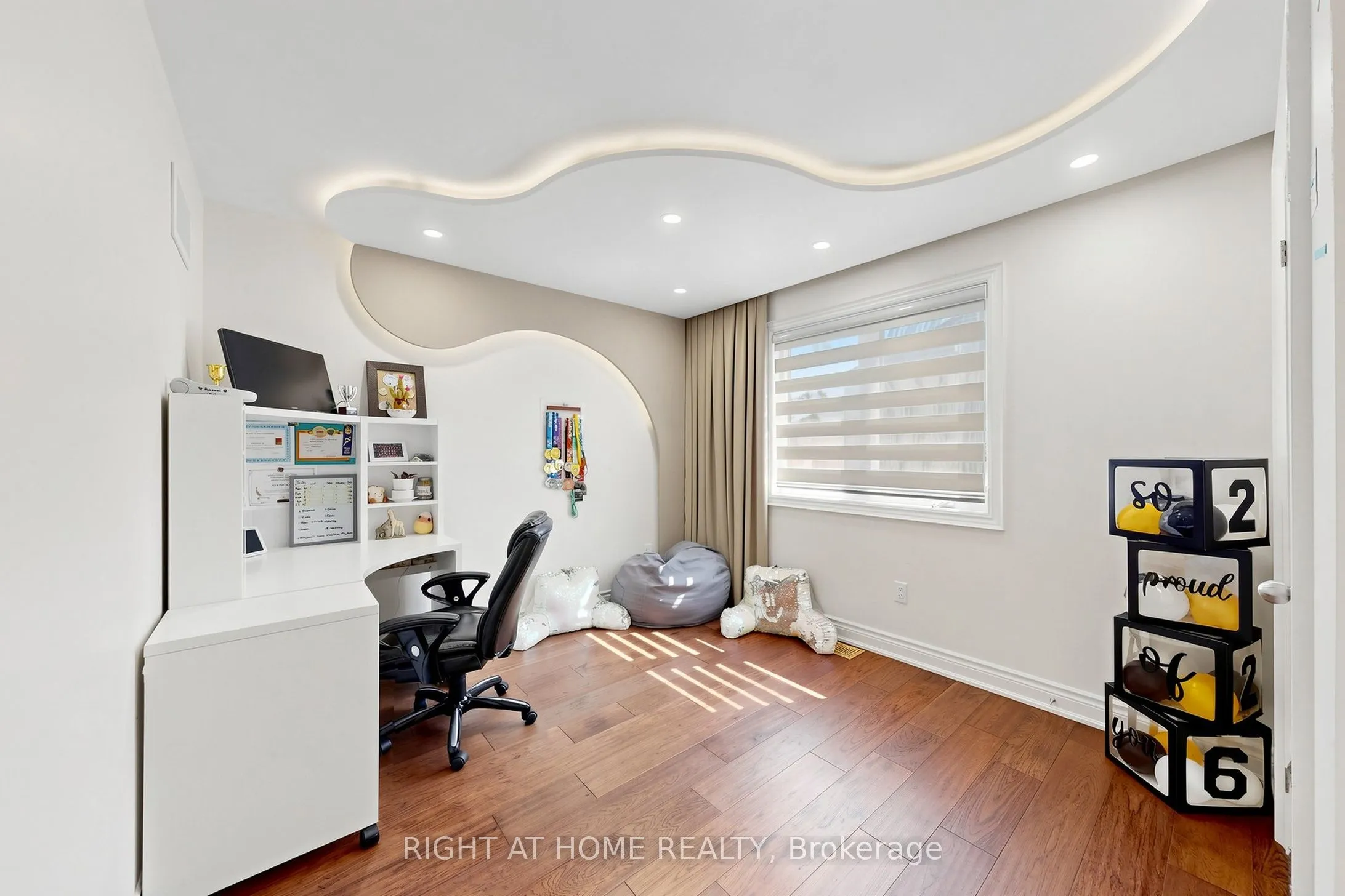 35 Empire Drive