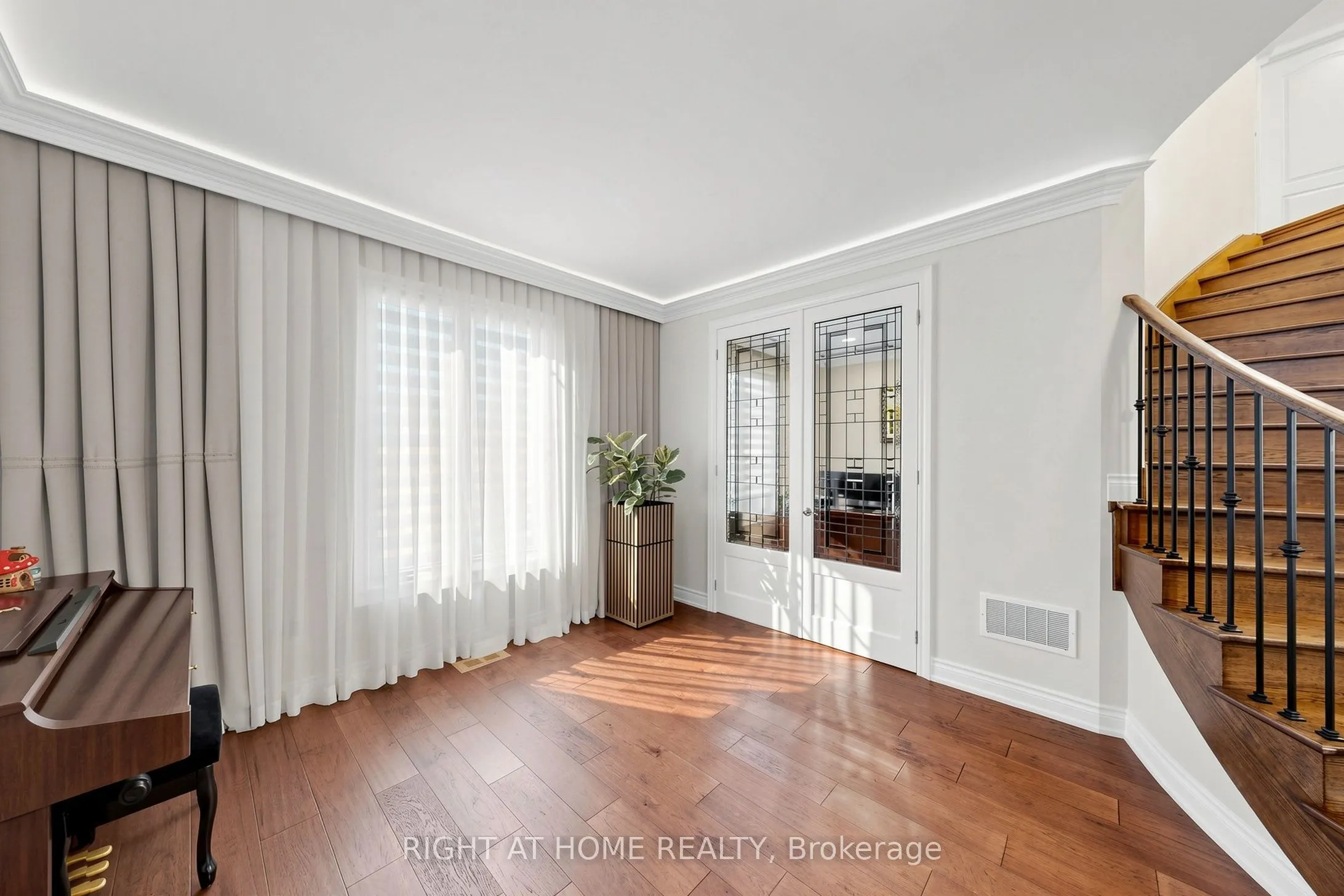 35 Empire Drive