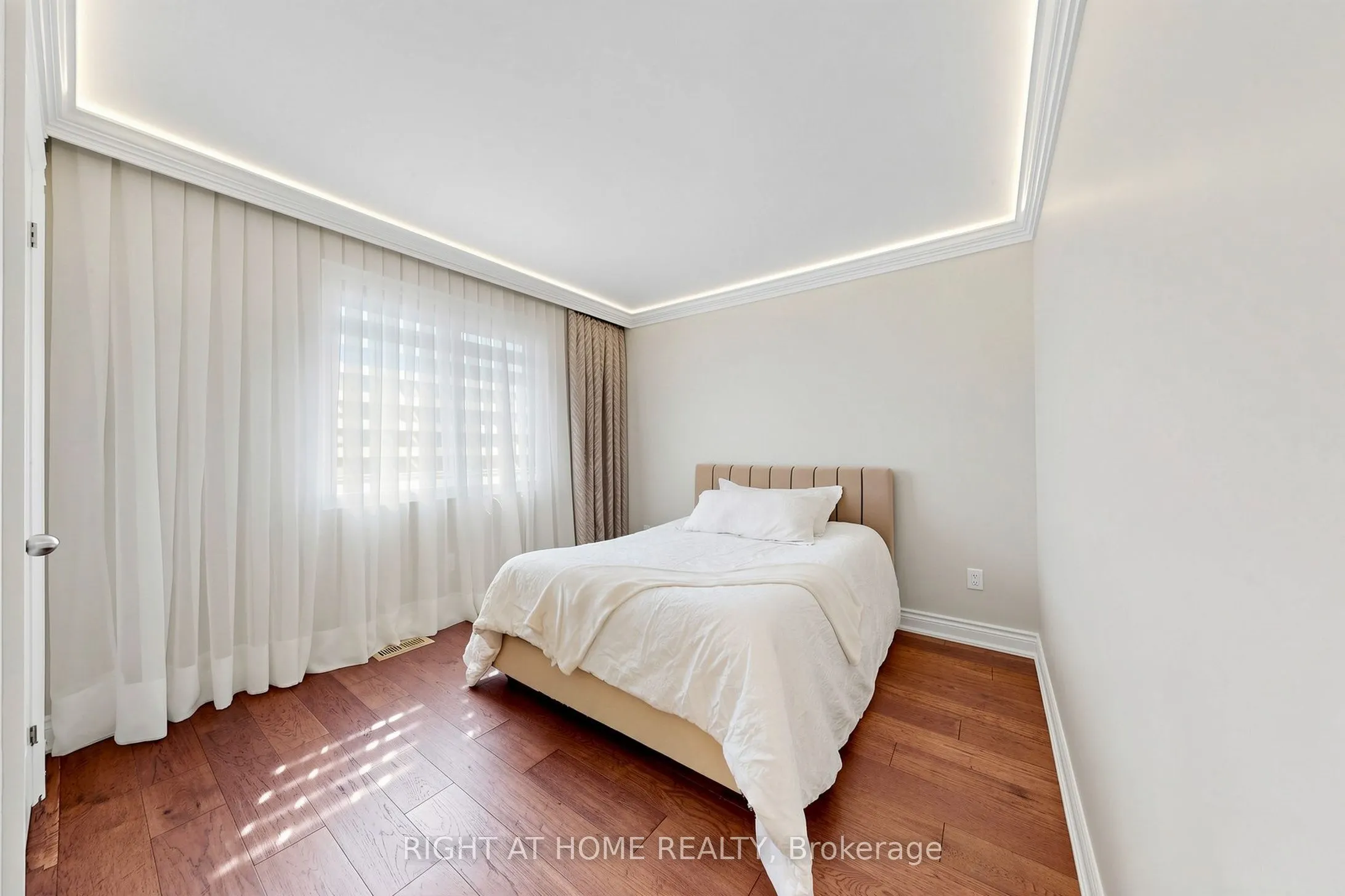 35 Empire Drive