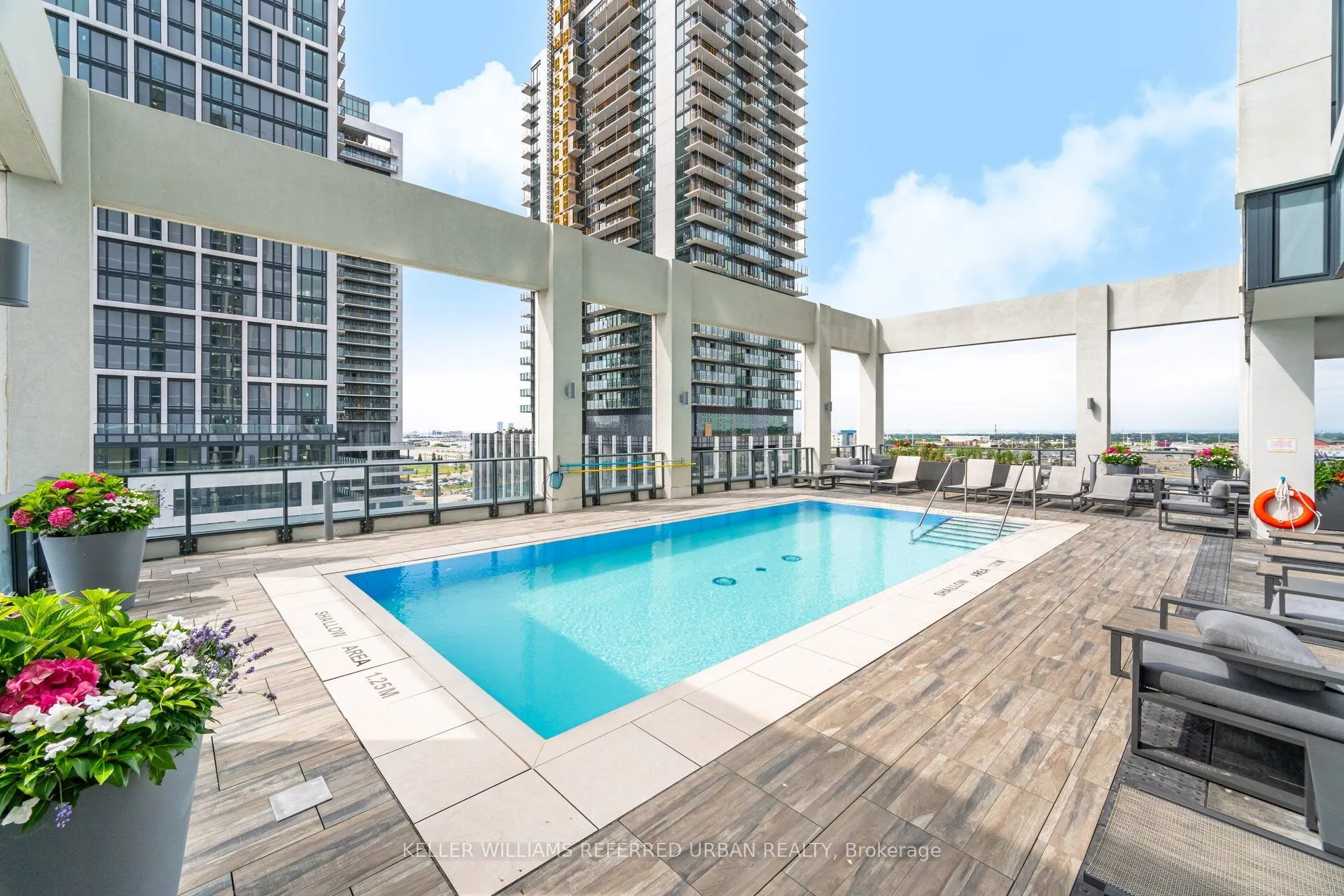 9000 Jane Street #1115