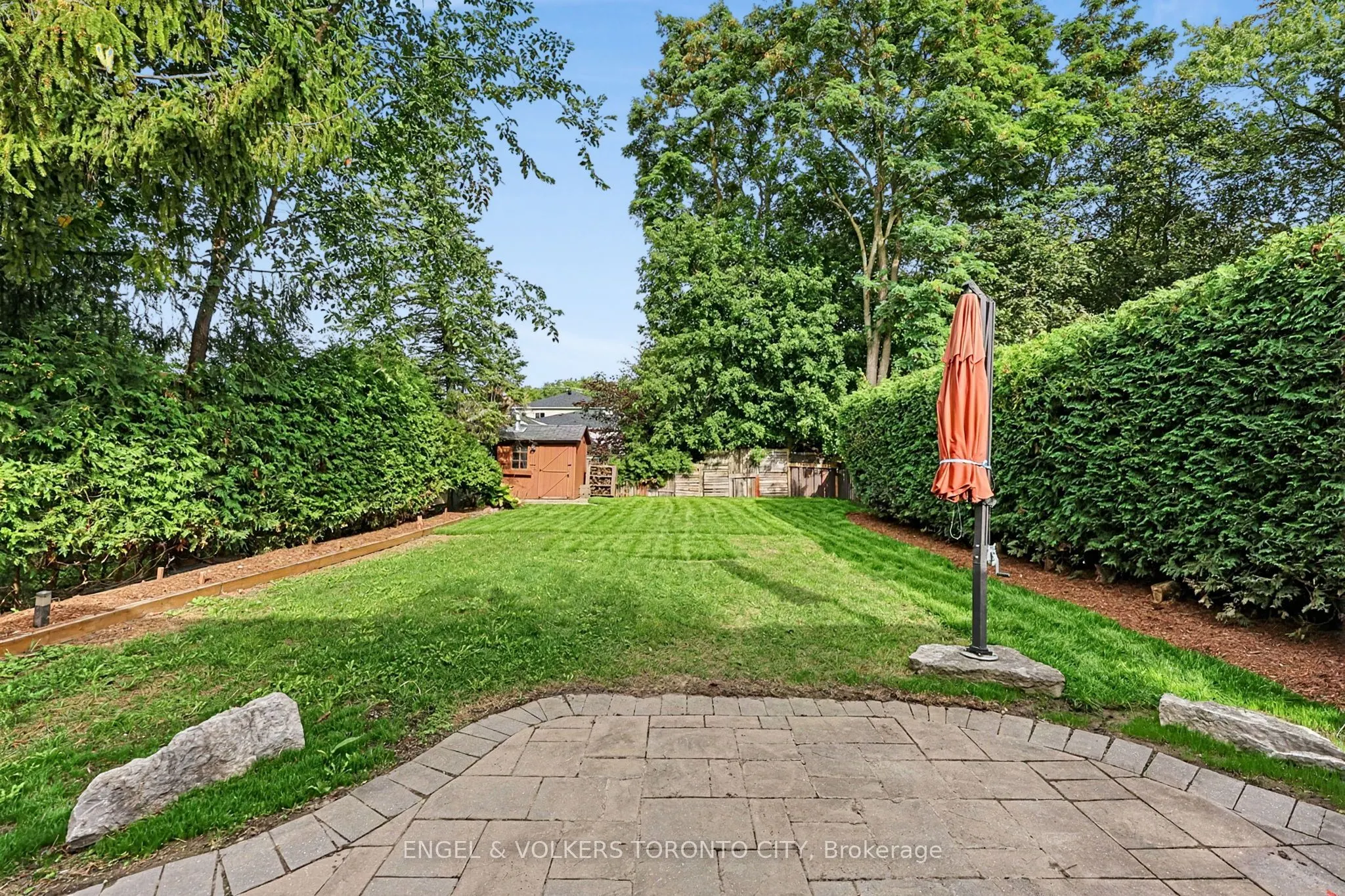 25 Cemetery Lane