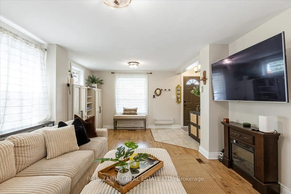 6727 Main Street