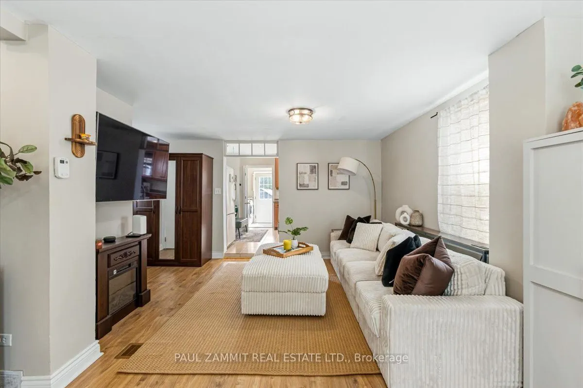 6727 Main Street