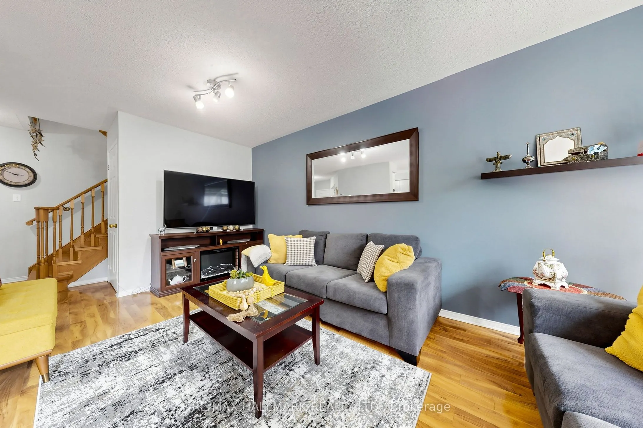 5 Evelyn Buck Lane