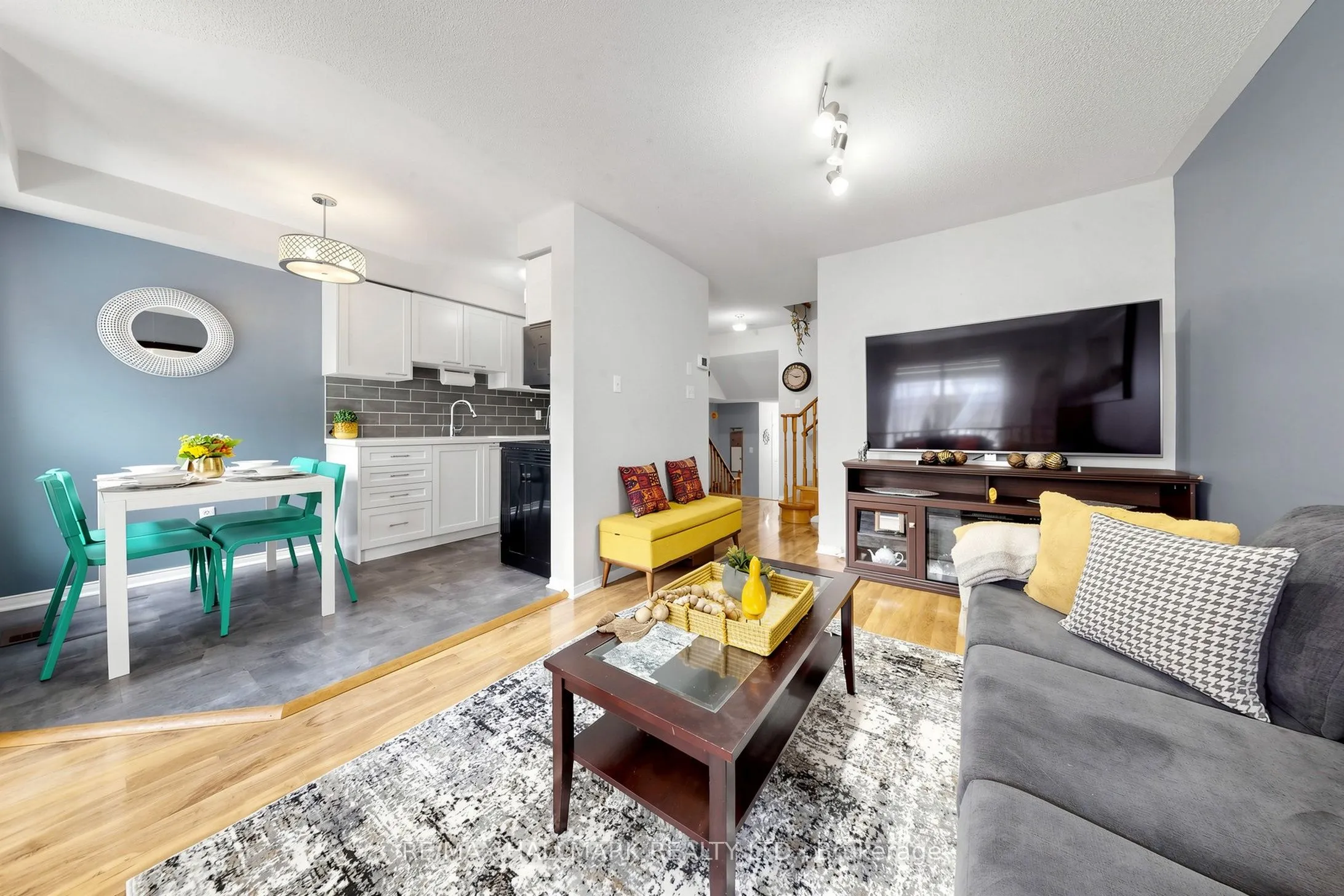 5 Evelyn Buck Lane