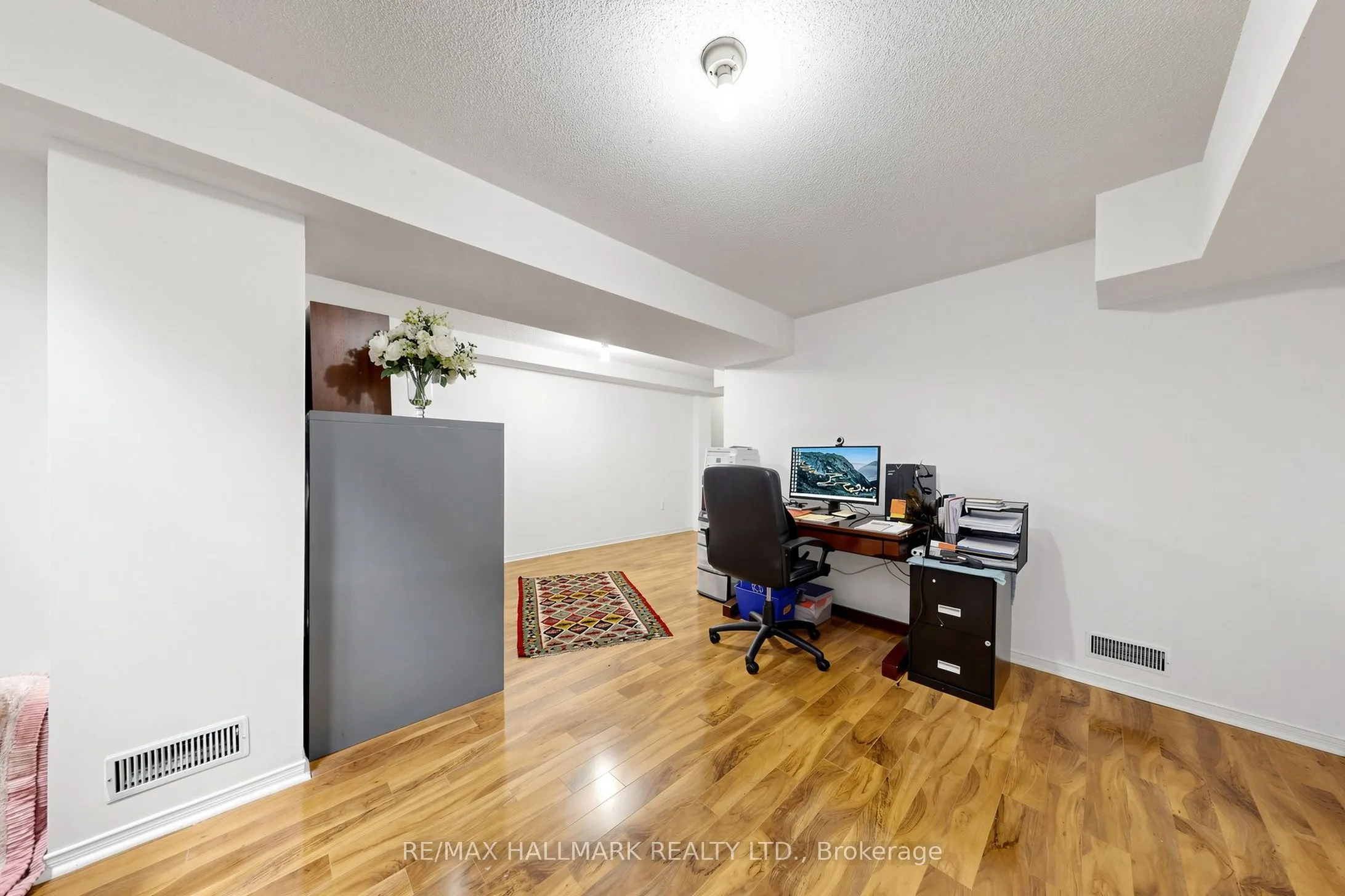 5 Evelyn Buck Lane