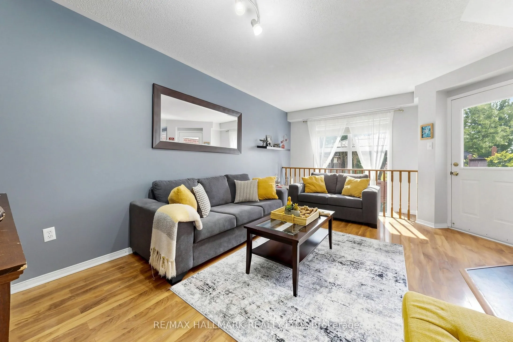 5 Evelyn Buck Lane