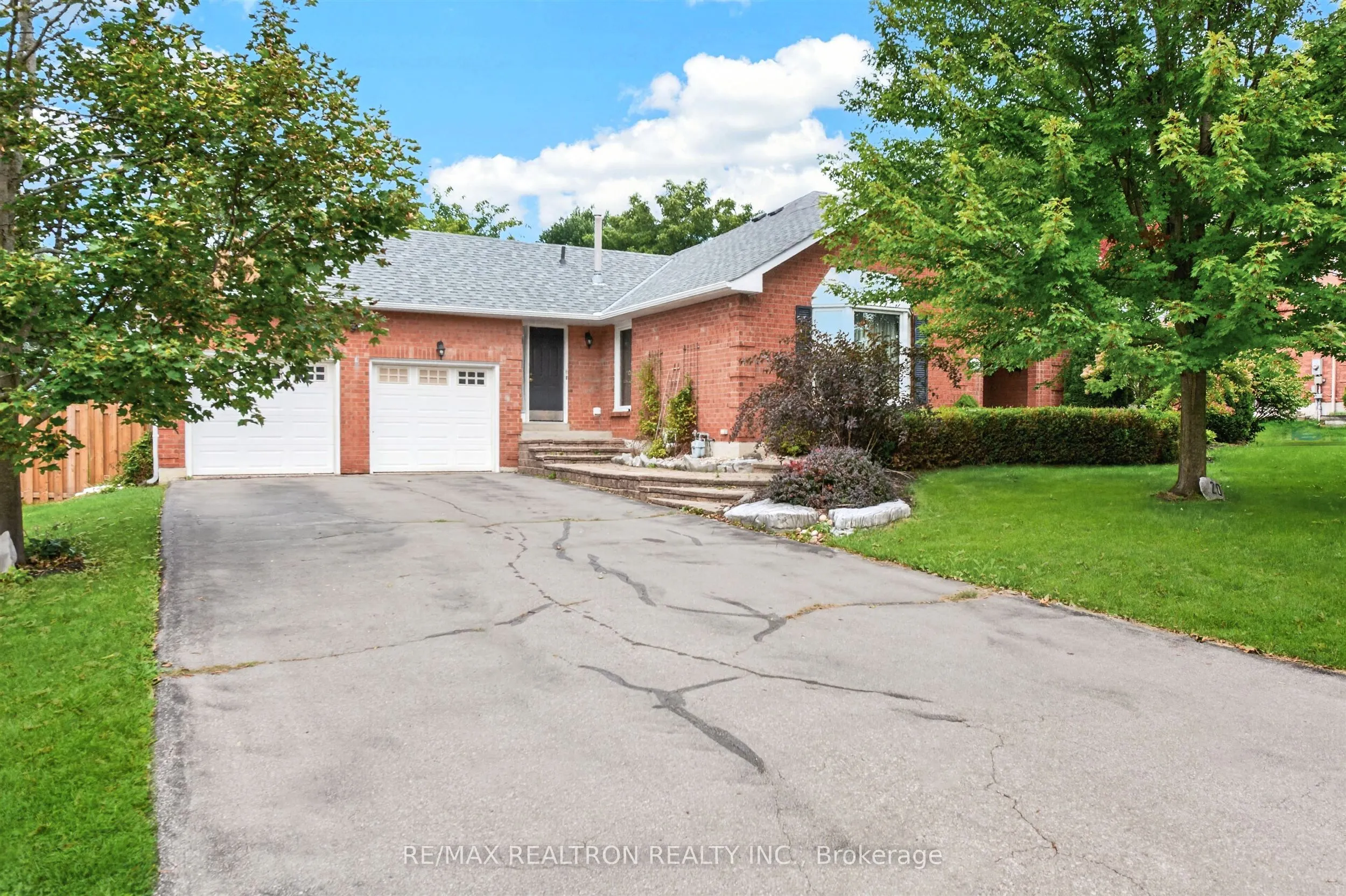 20 Arthur Hall Drive