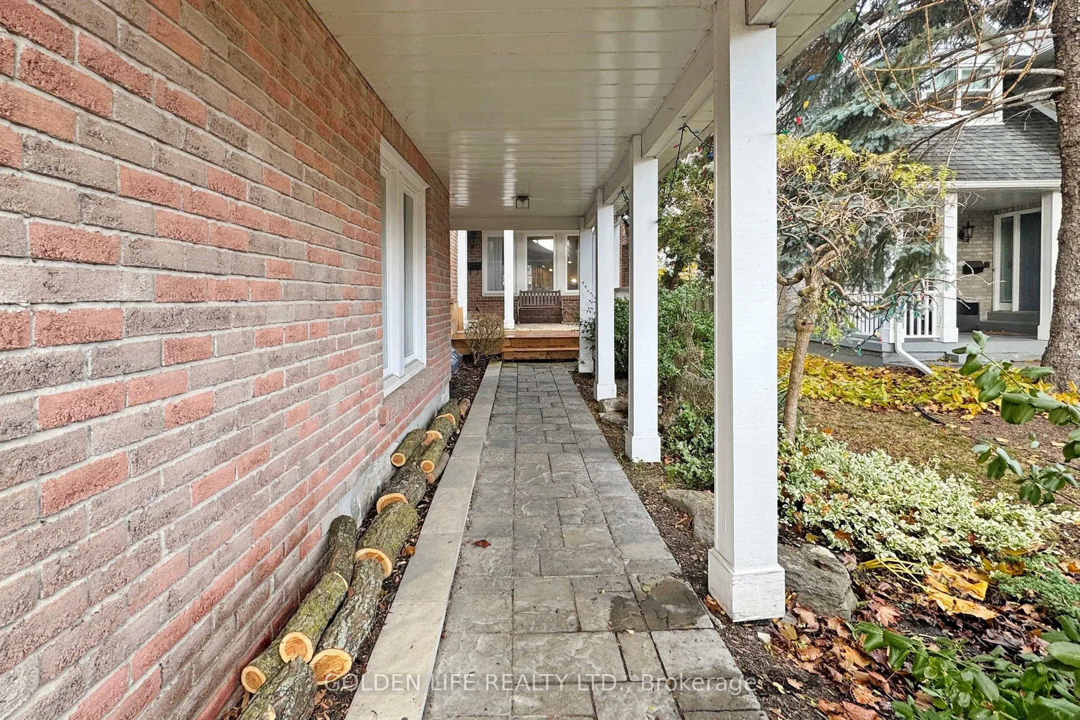 62 Longwater Chase