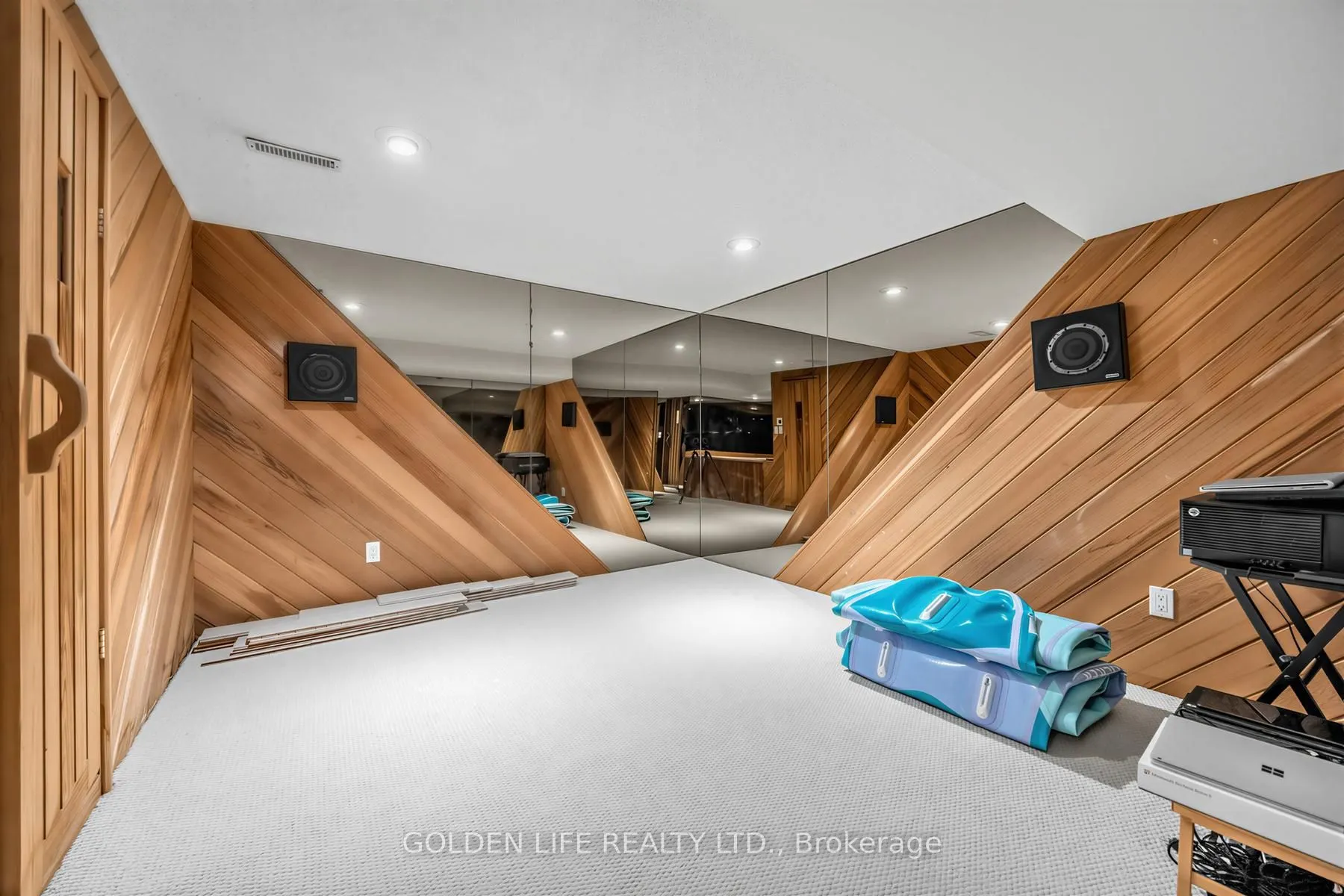 62 Longwater Chase
