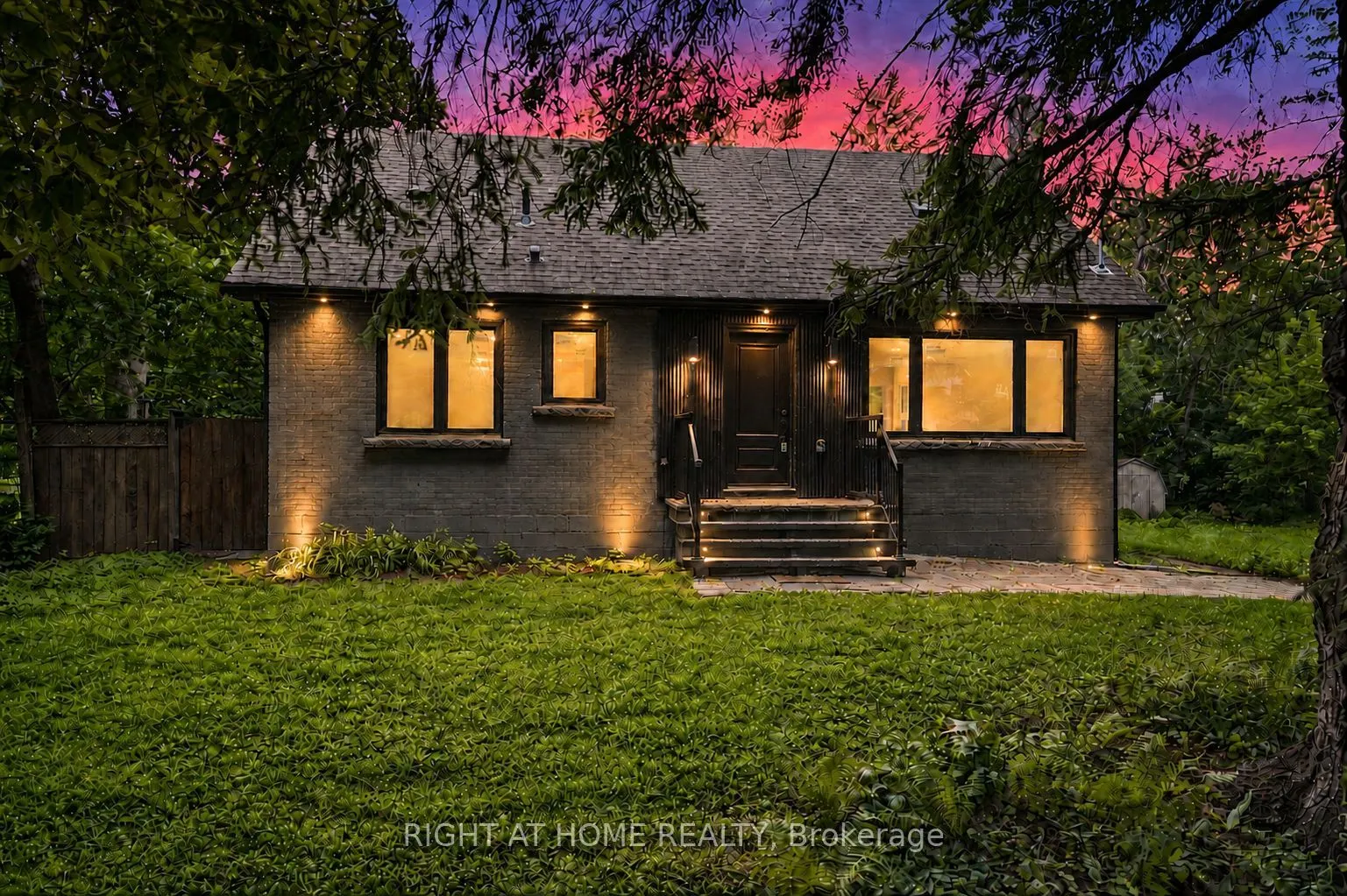 30 Morton Avenue