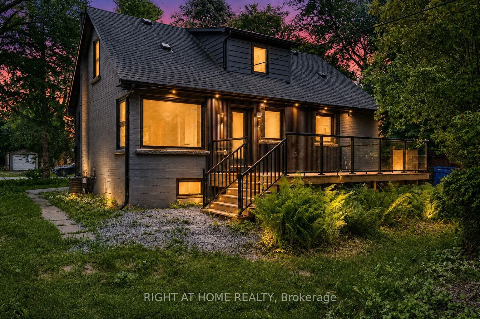 30 Morton Avenue