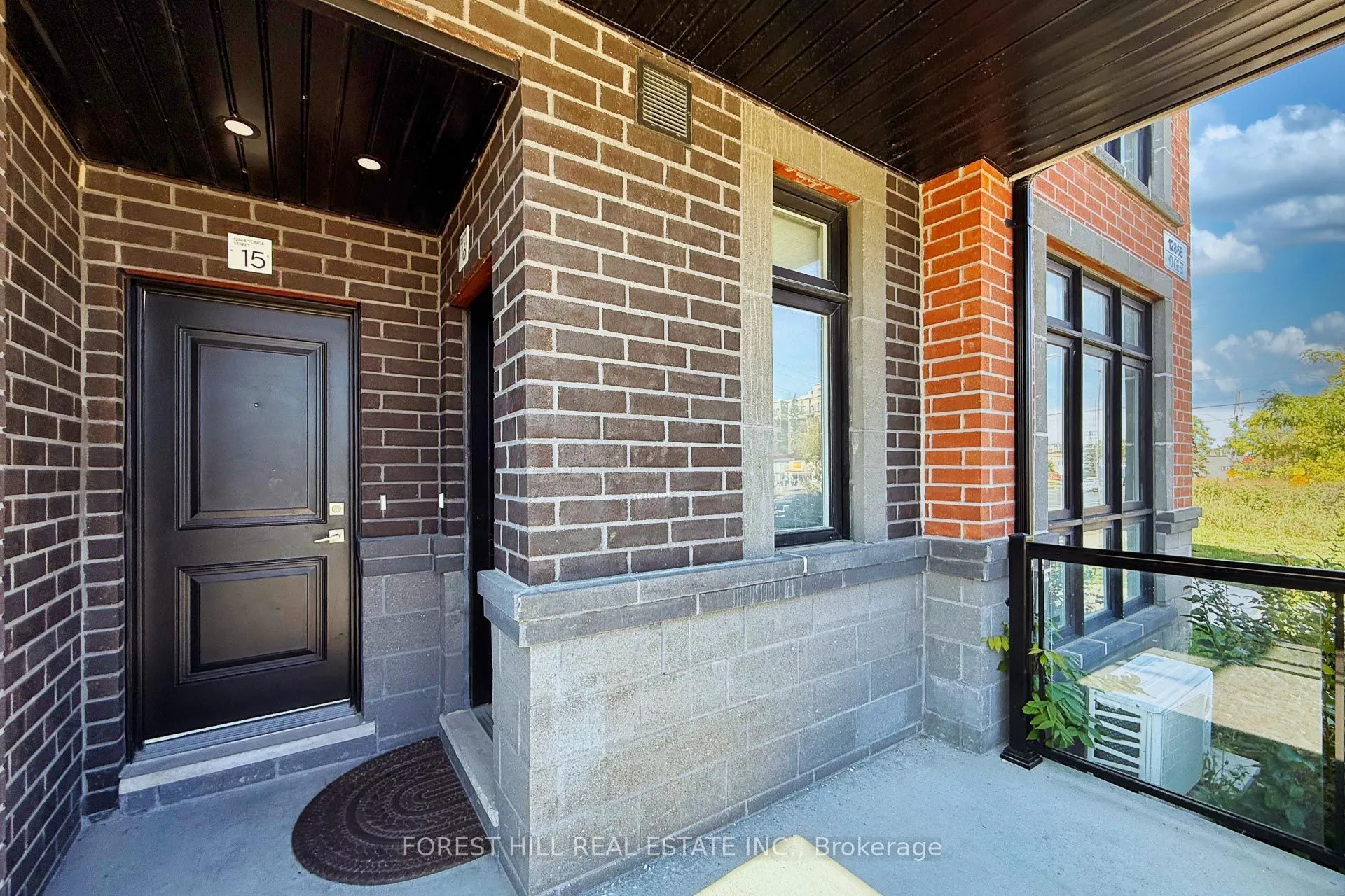 12868 Yonge Street #15