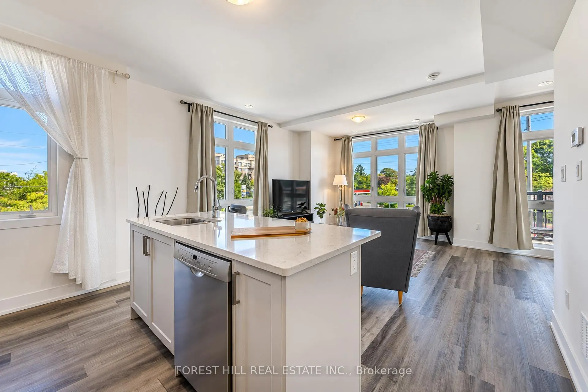 12868 Yonge Street #15