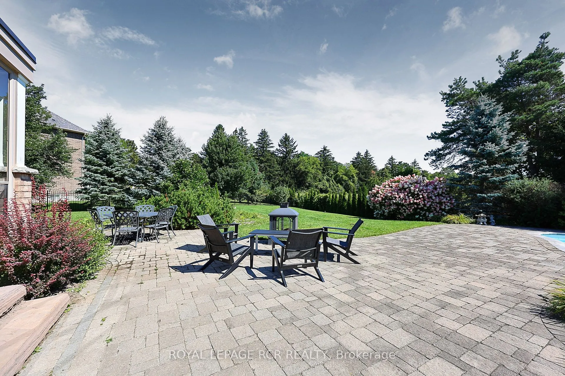 35 Somer Rumm Court