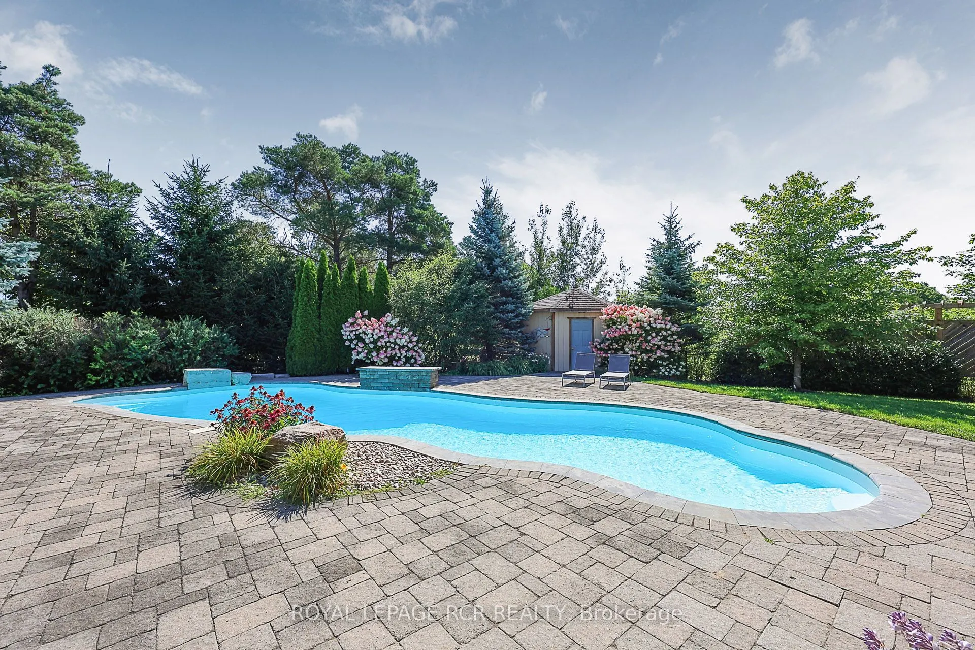 35 Somer Rumm Court