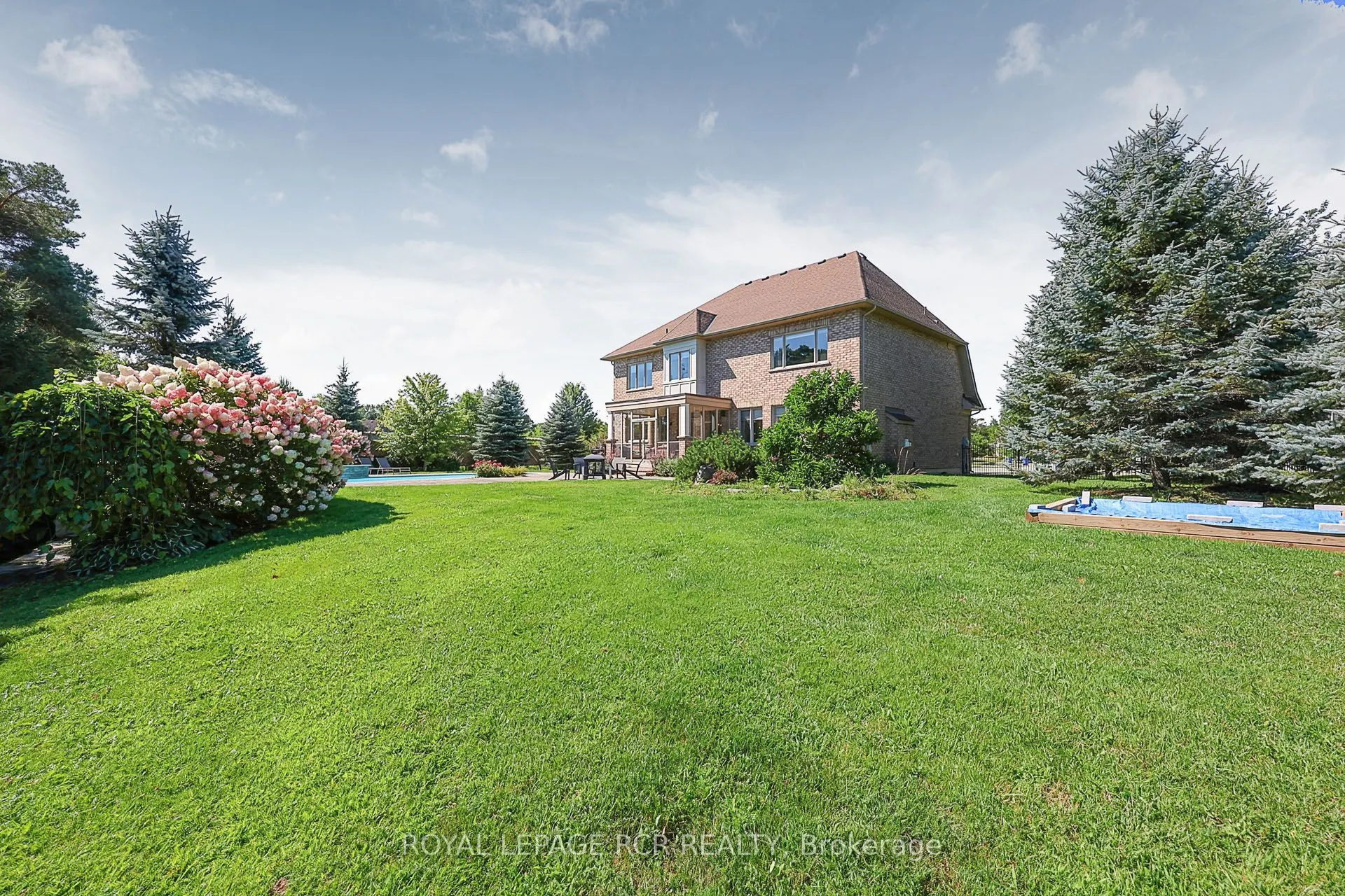 35 Somer Rumm Court