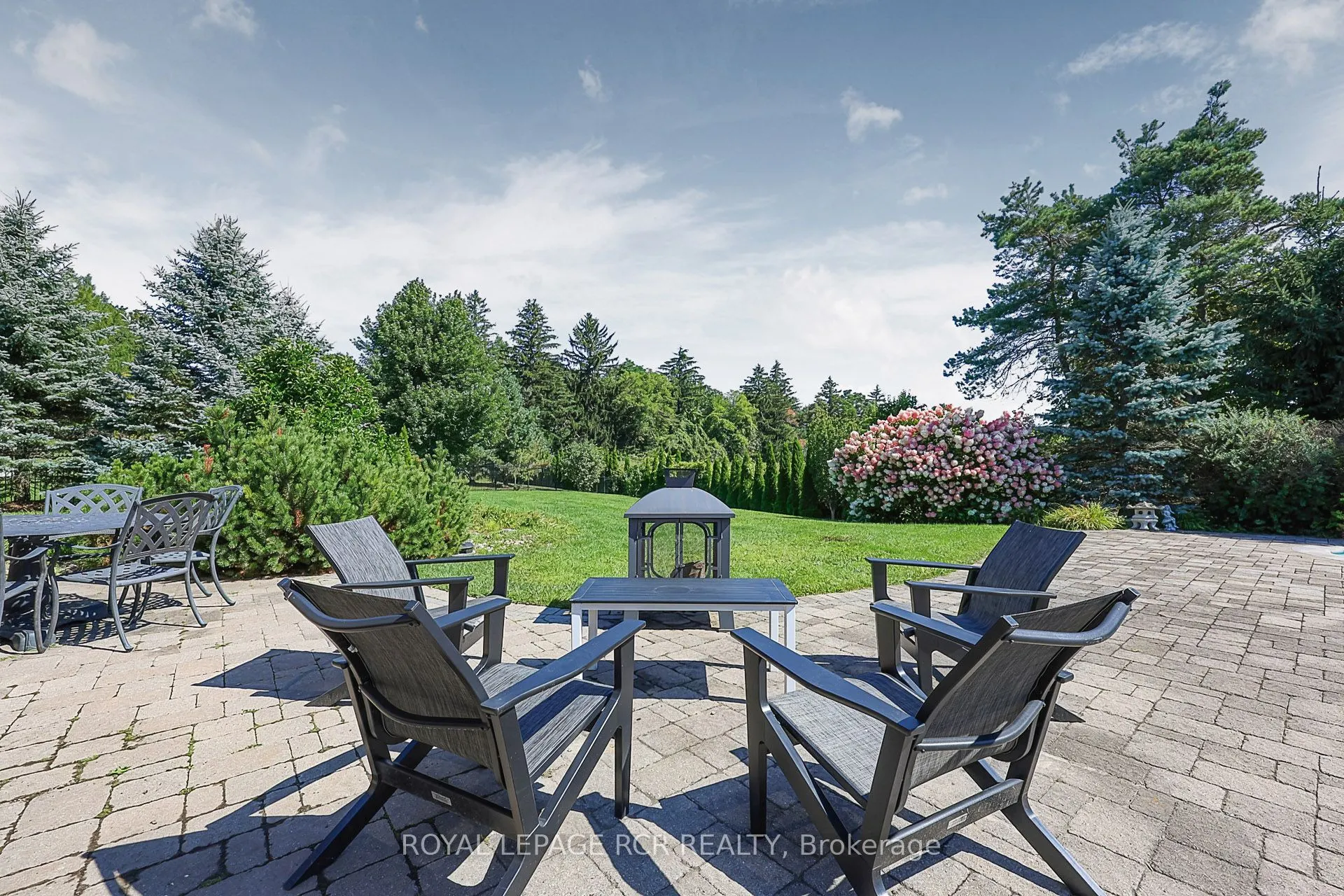 35 Somer Rumm Court