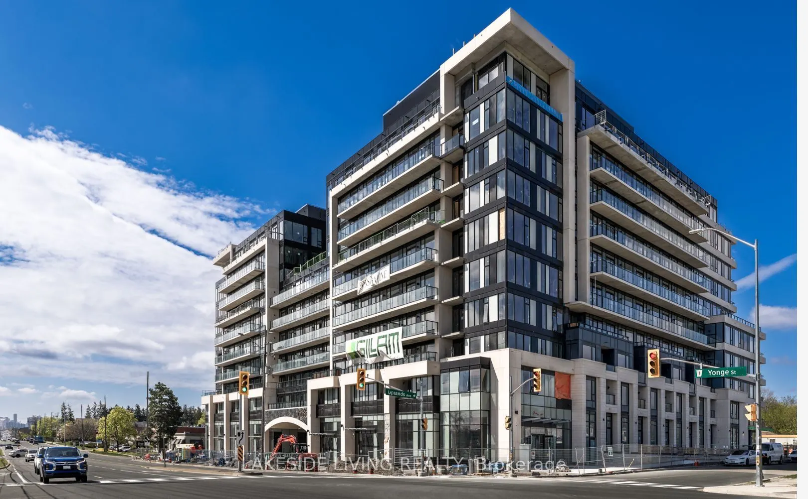 8188 Yonge Street #309
