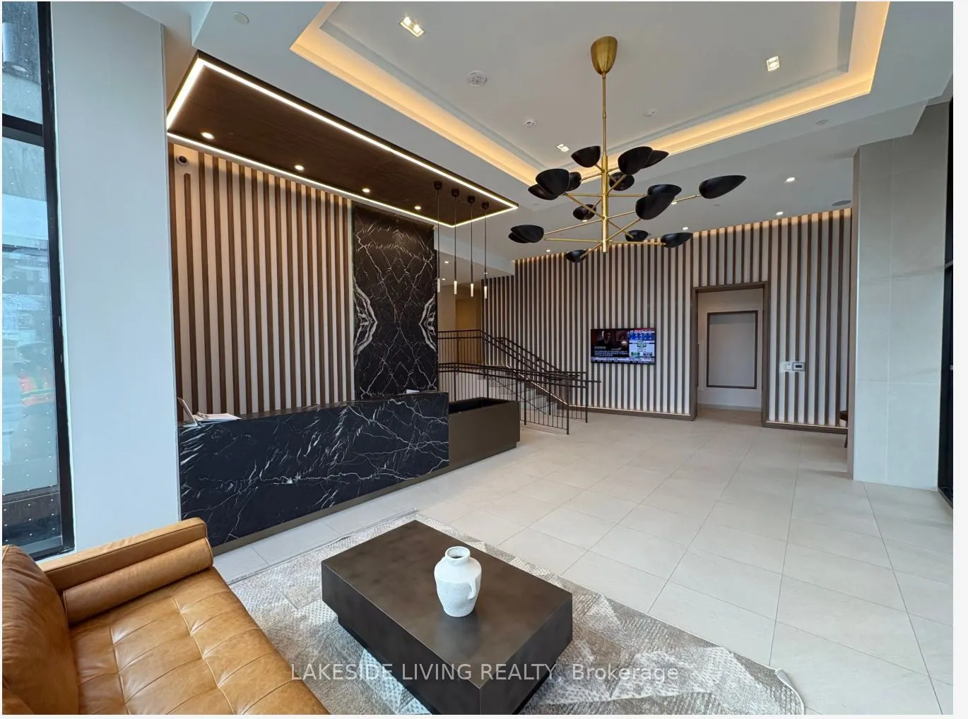 8188 Yonge Street #309