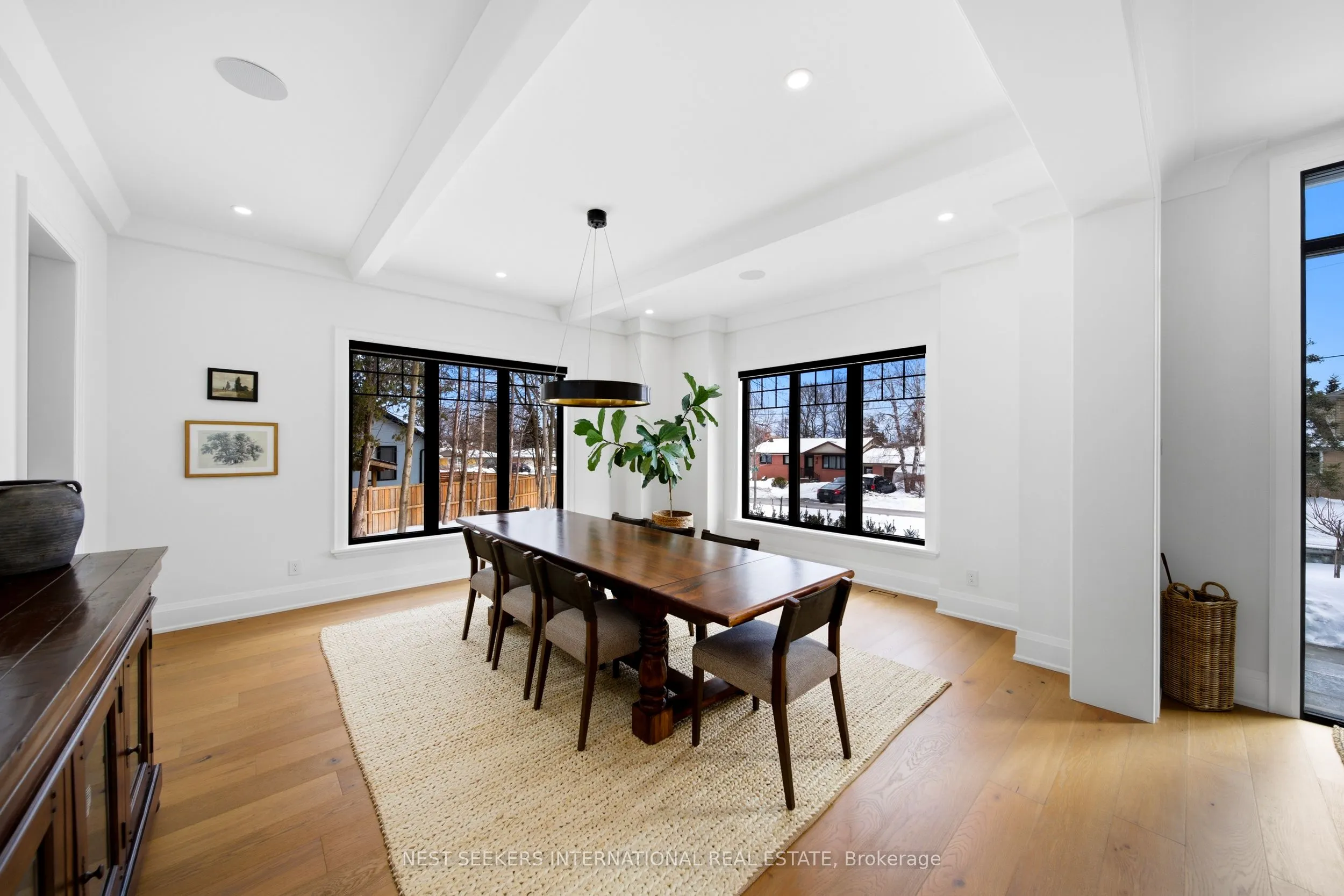 26 Royal Avenue