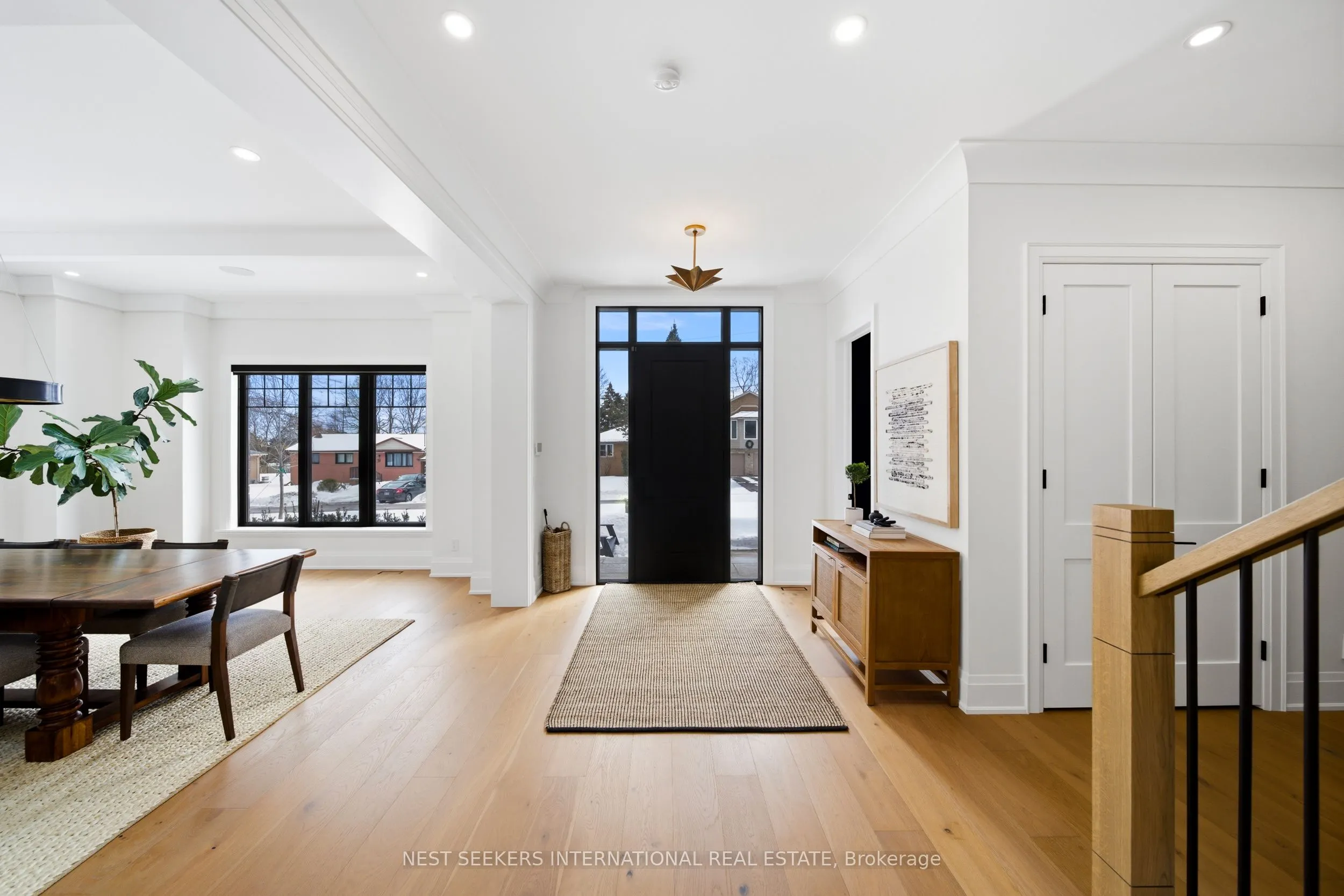 26 Royal Avenue