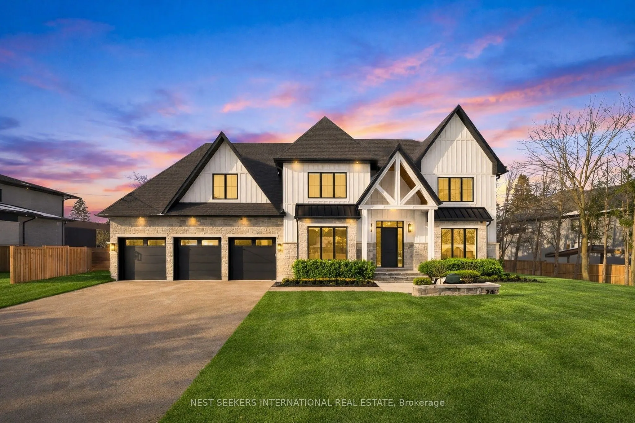 26 Royal Avenue