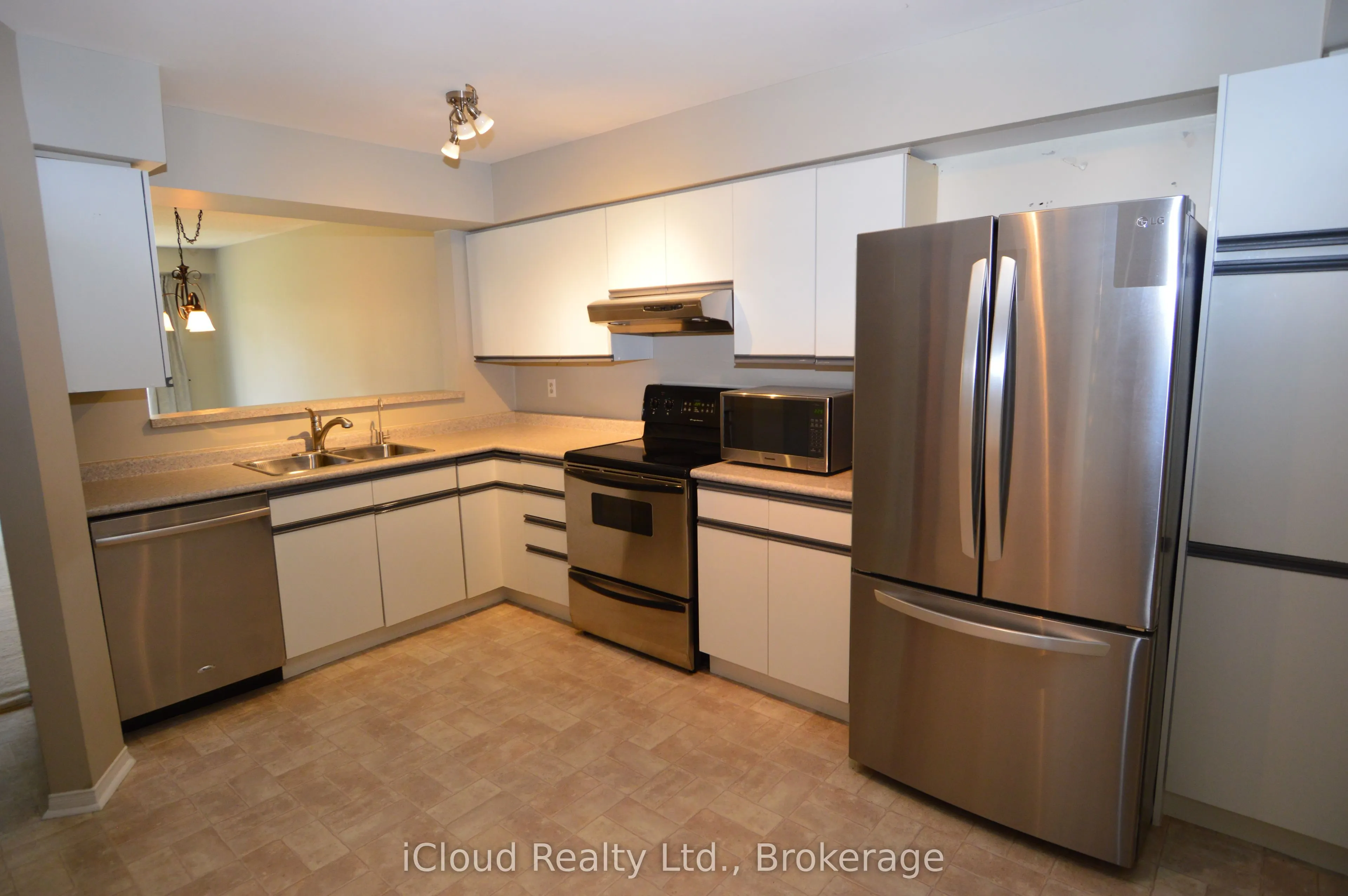 101 Riverview Road #32