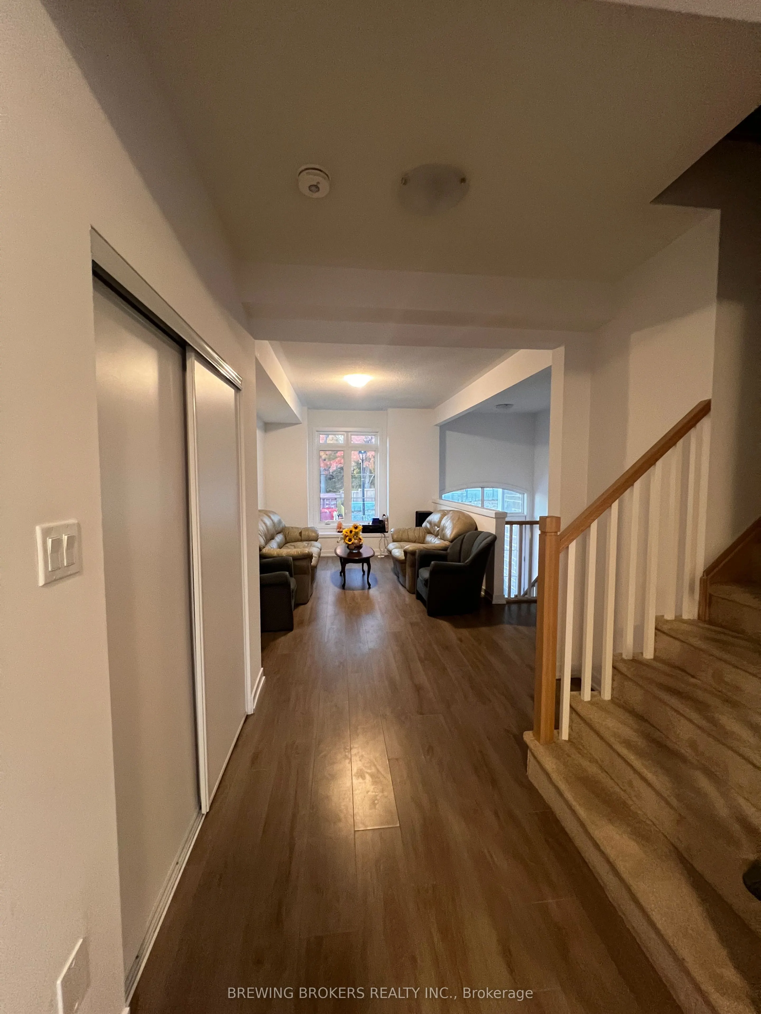 25 Lyall Stokes Circle