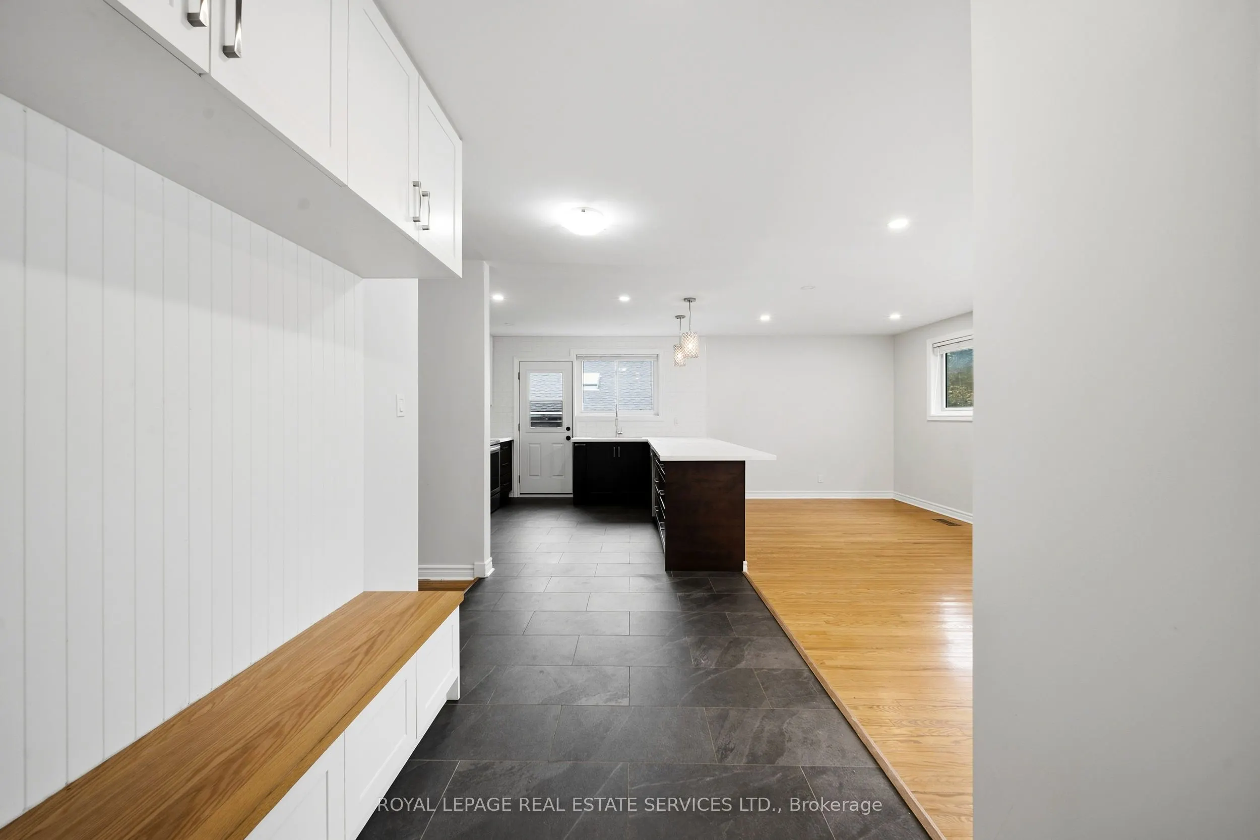 6 Corbett Crescent #Main