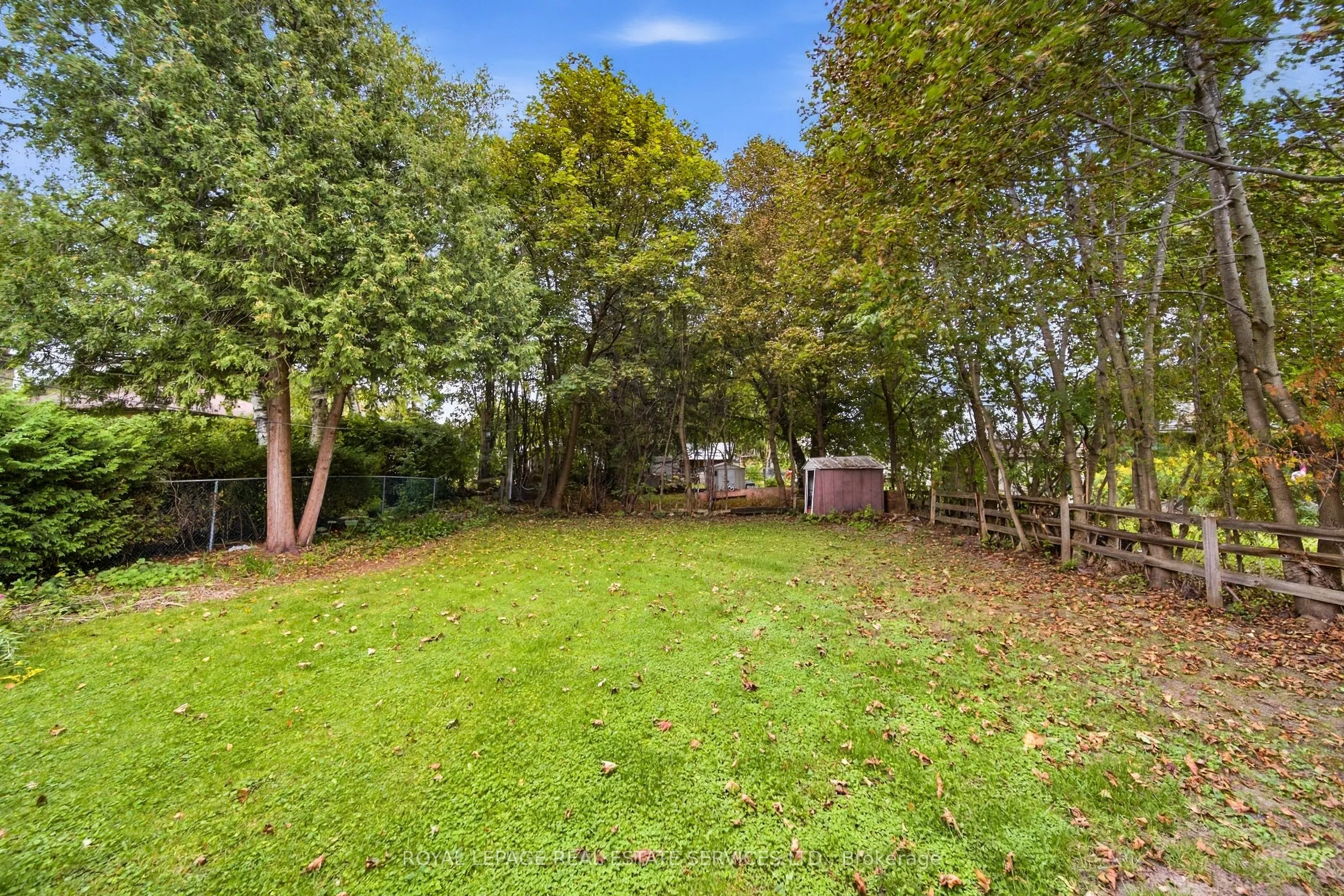 6 Corbett Crescent #Main