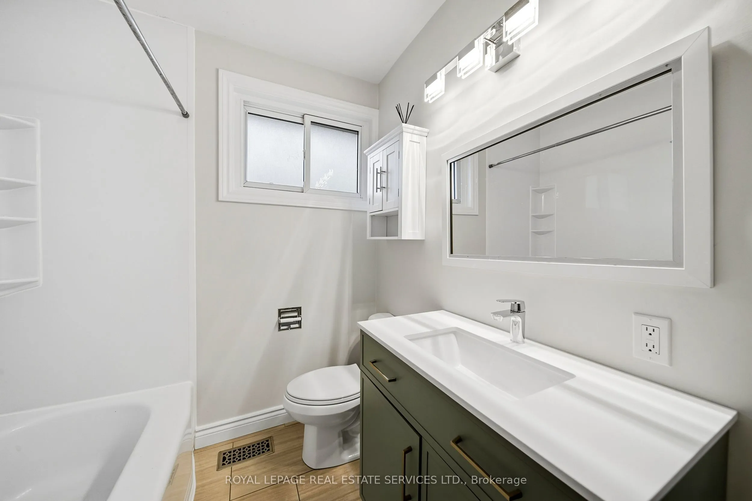 6 Corbett Crescent #Main