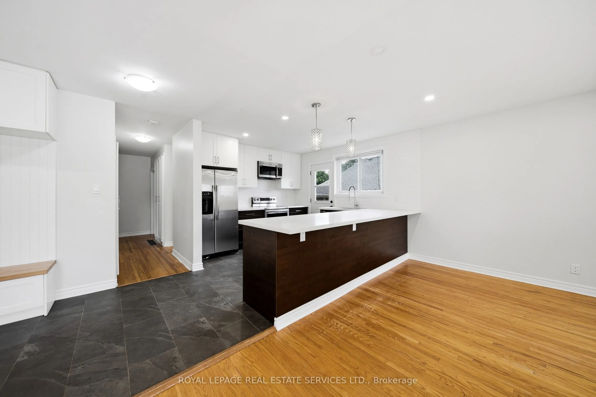 6 Corbett Crescent #Main